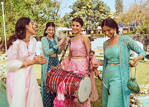 Bride Tribe of Summer Wedding