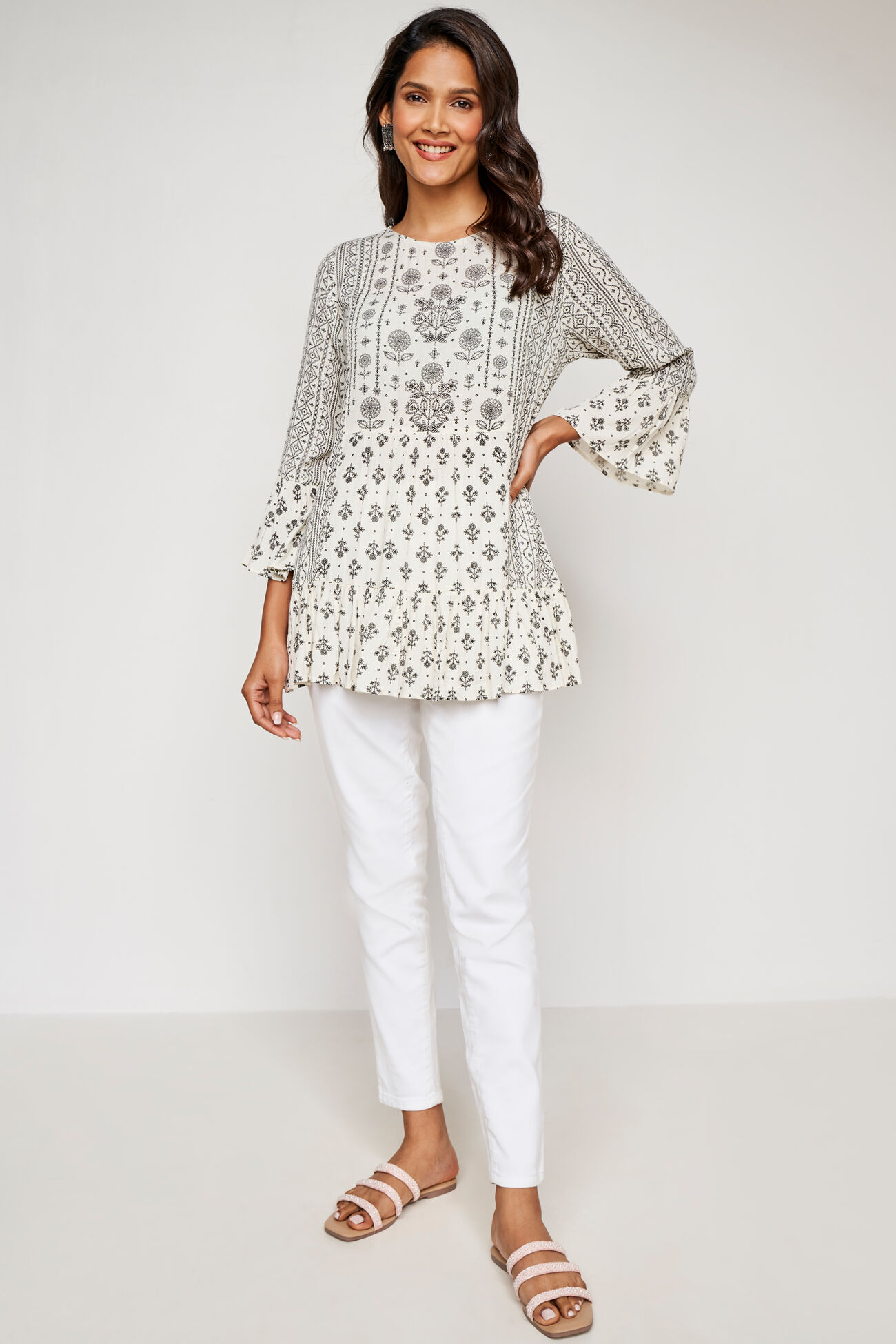 White Geometric Flared Slip-On Top, White, image 3