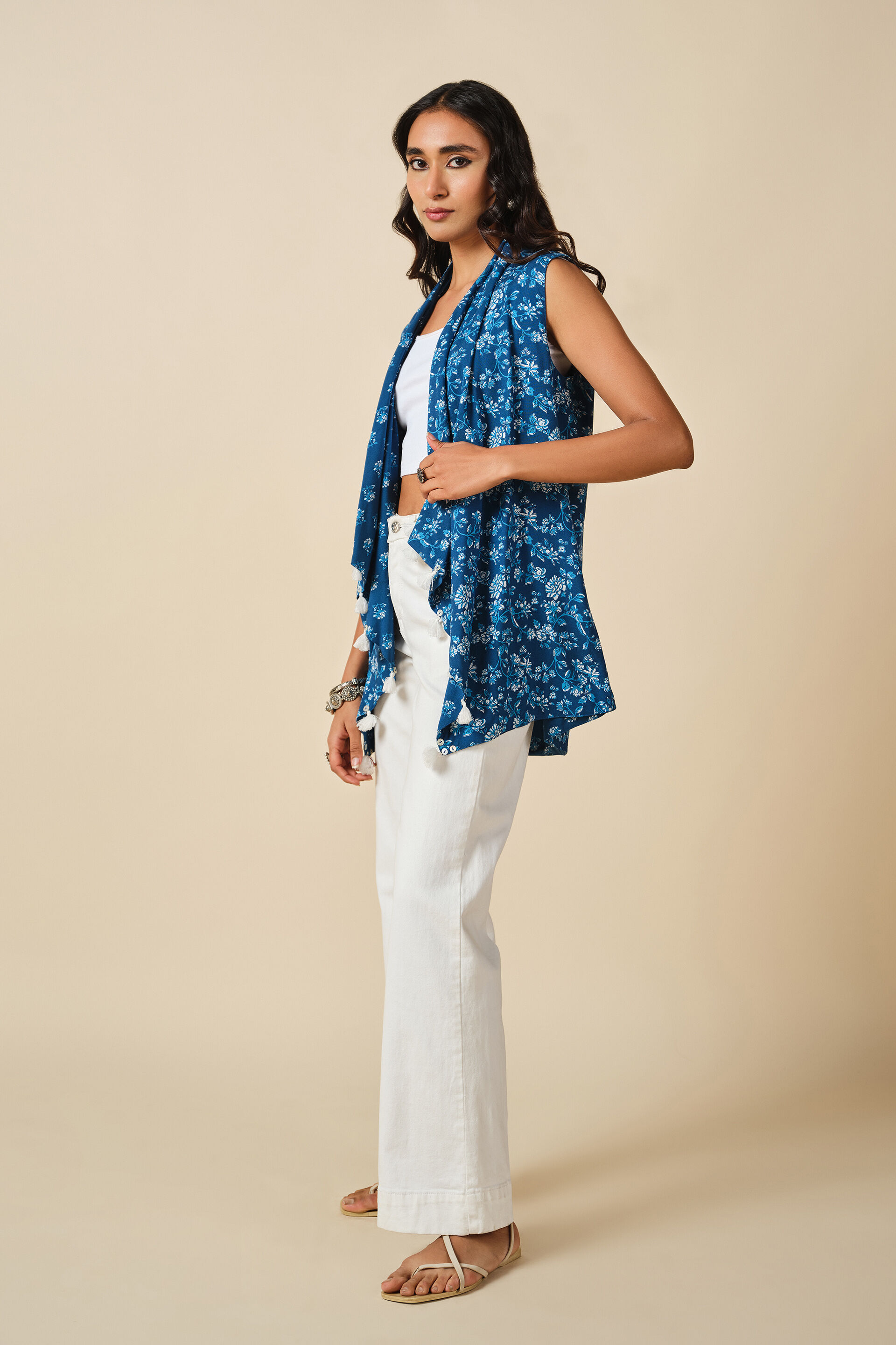 Neela Flow Reversible Shrug, Indigo, image 3