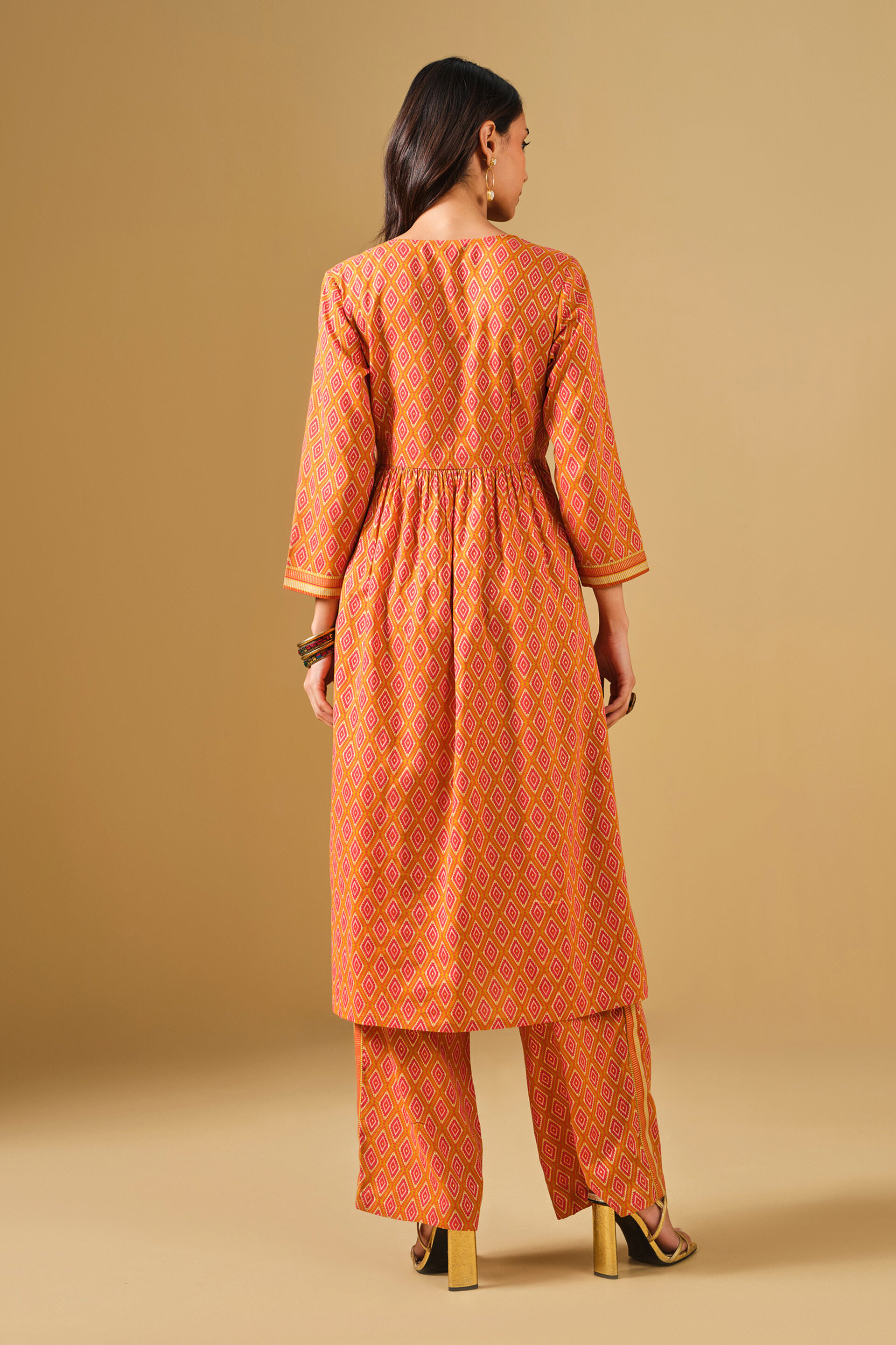 Geometric Print Orange Viscose Kurta Set, Orange, image 3