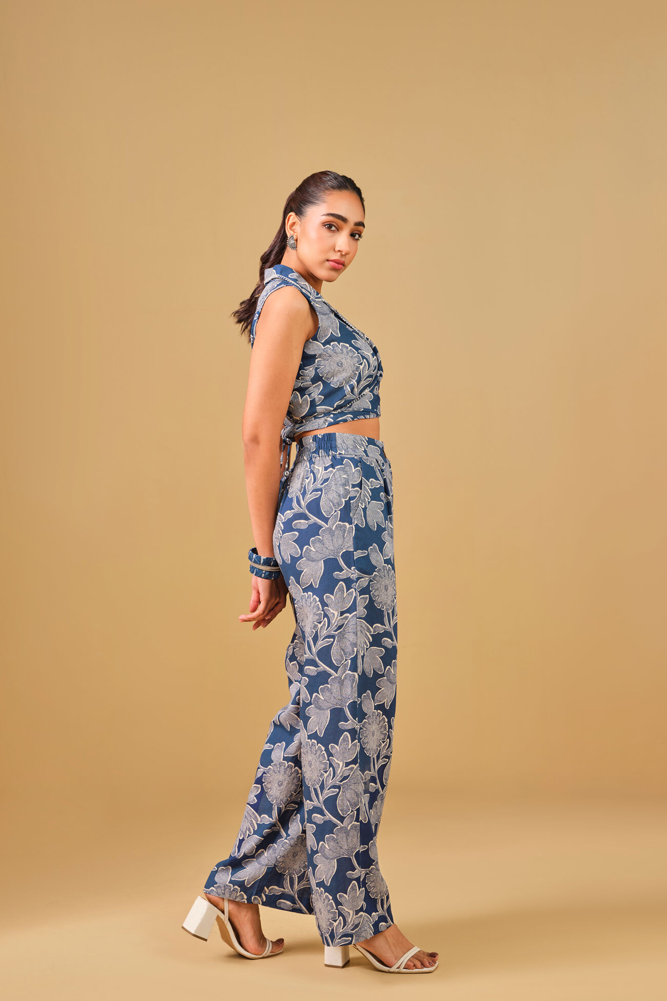 Abstract floral co-ord, Navy Blue, image 6