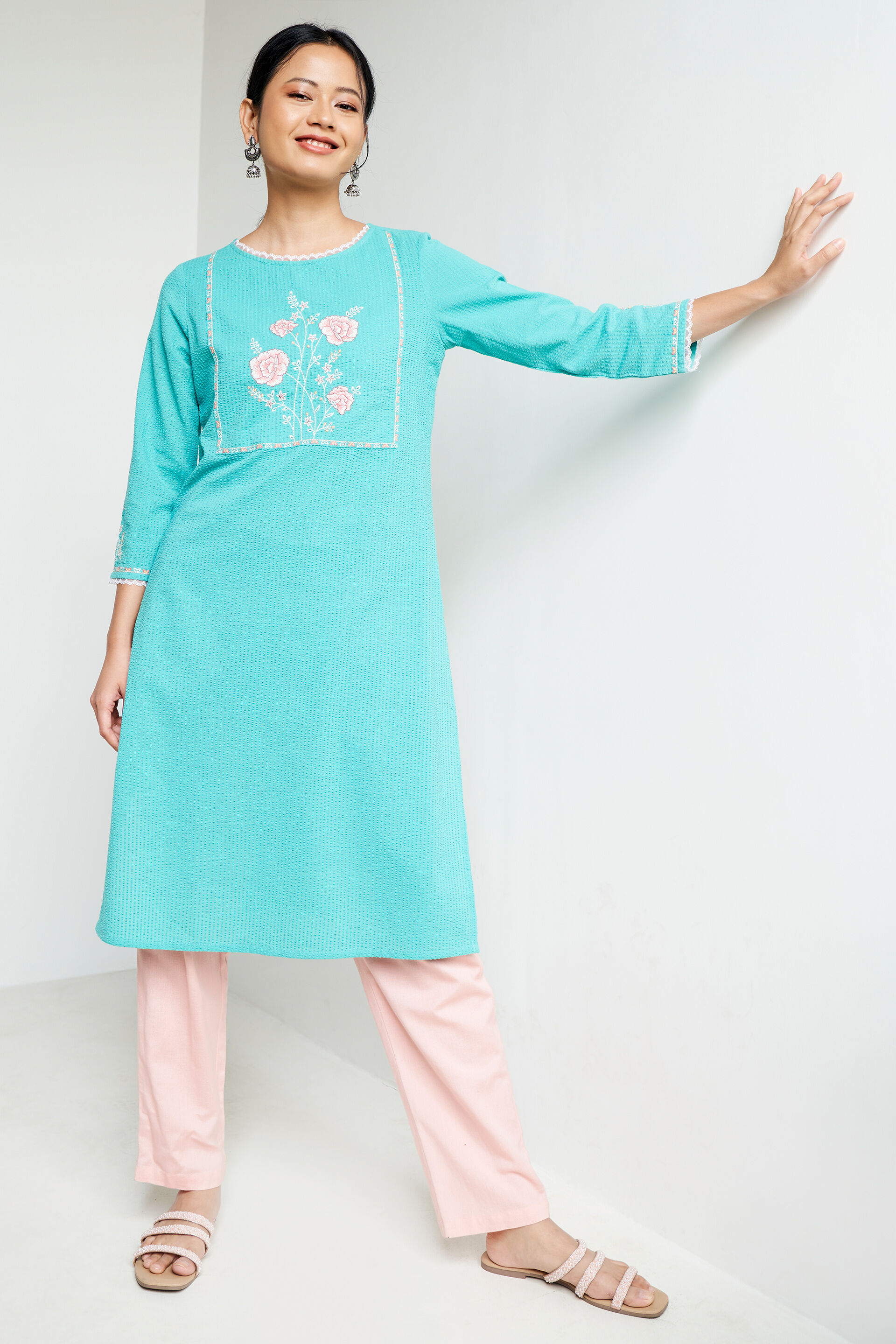 Aqua Solid Embroidered Straight Kurta, Aqua, image 3
