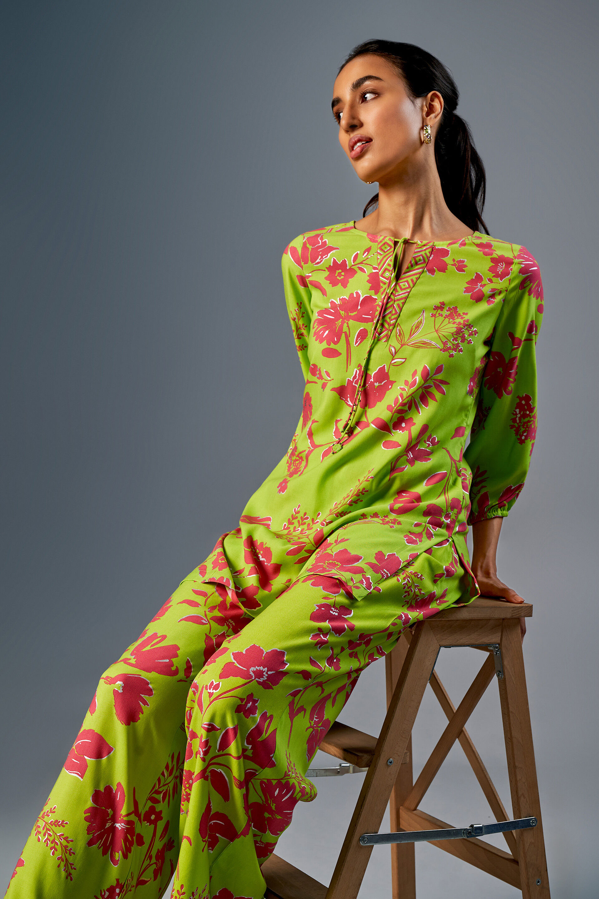 Flower Power Tunic, Lime, image 4