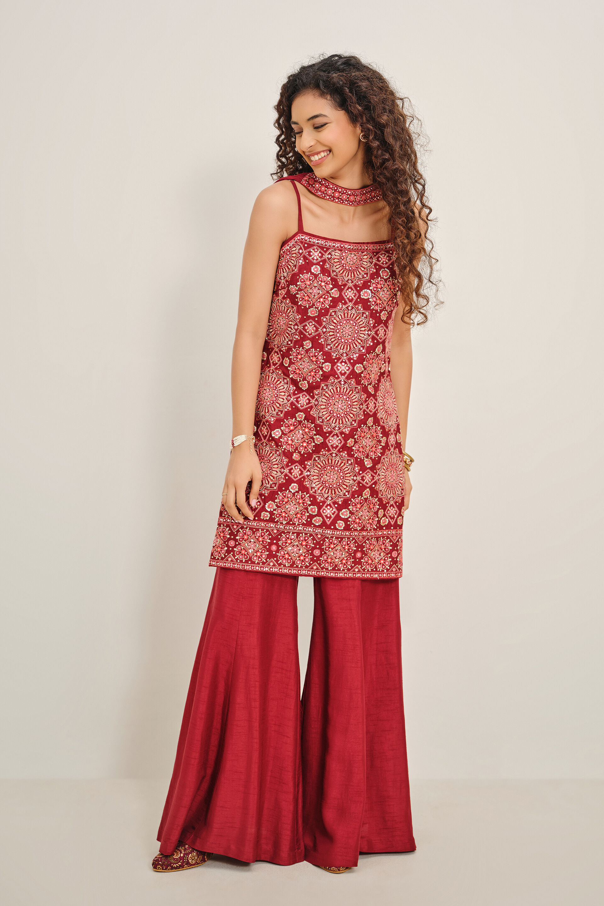 Mehr Red Set, Red, image 2