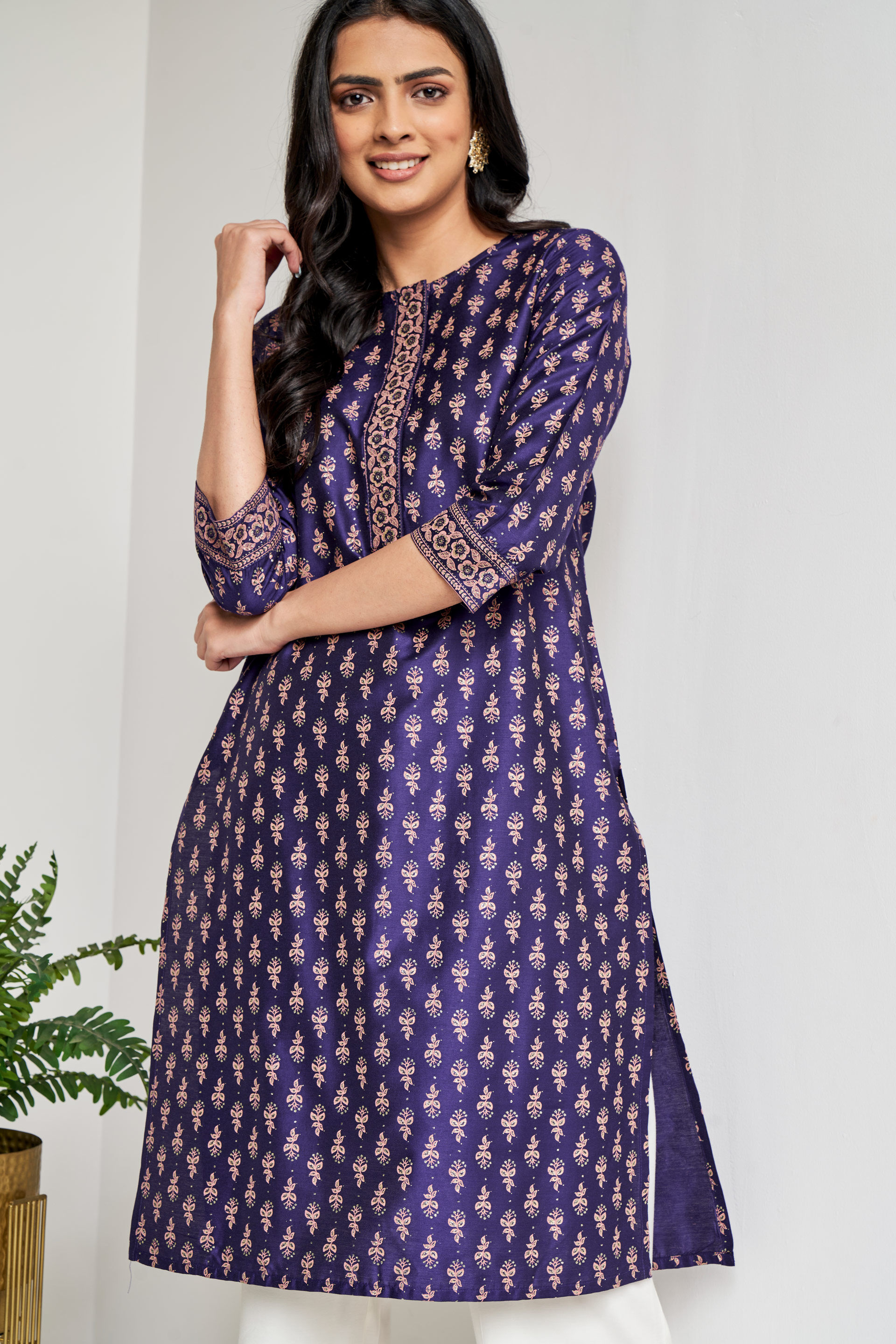 Purple Ethnic Motifs Straight Kurta, Purple, image 5