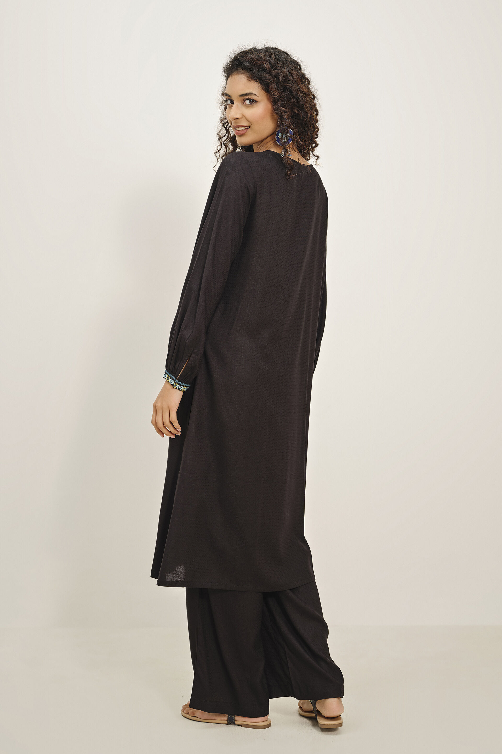 Nyaasa Embroidered Black Kurta, Black, image 3
