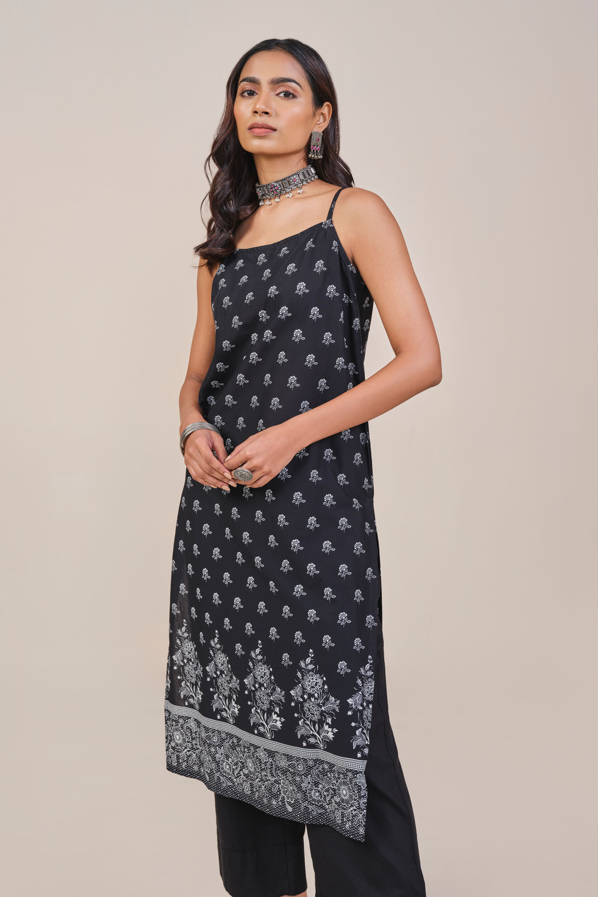Black Placement Print Sleeveless Kurta, Black, image 4