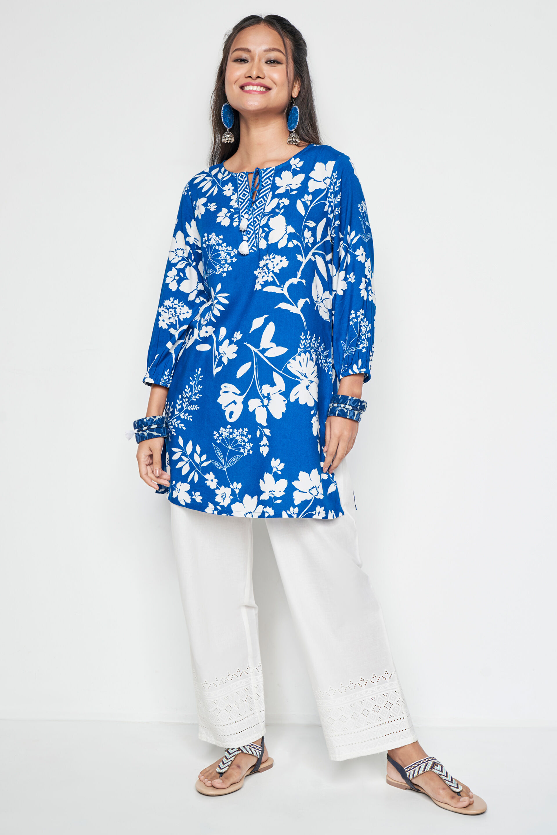 Tune Into Tunic Blooms, Blue, image 2