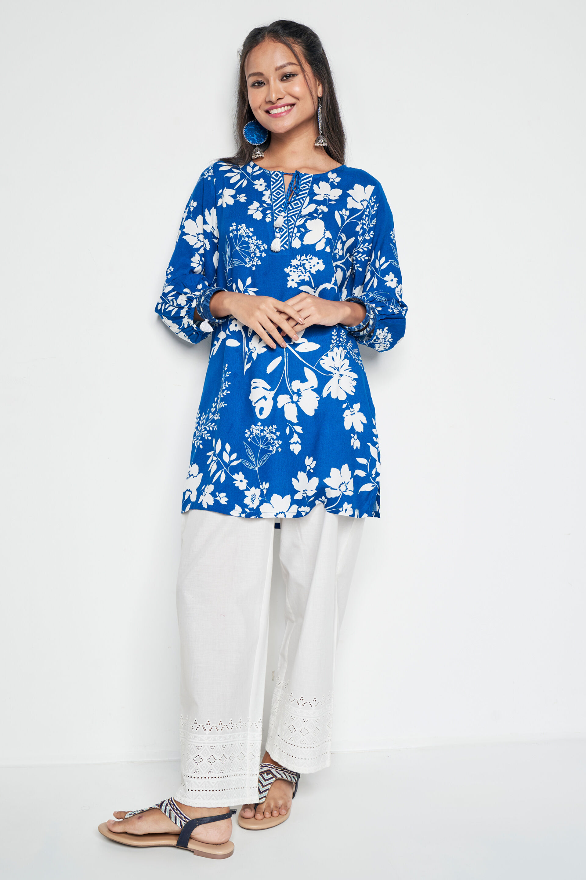 Tune Into Tunic Blooms, Blue, image 3