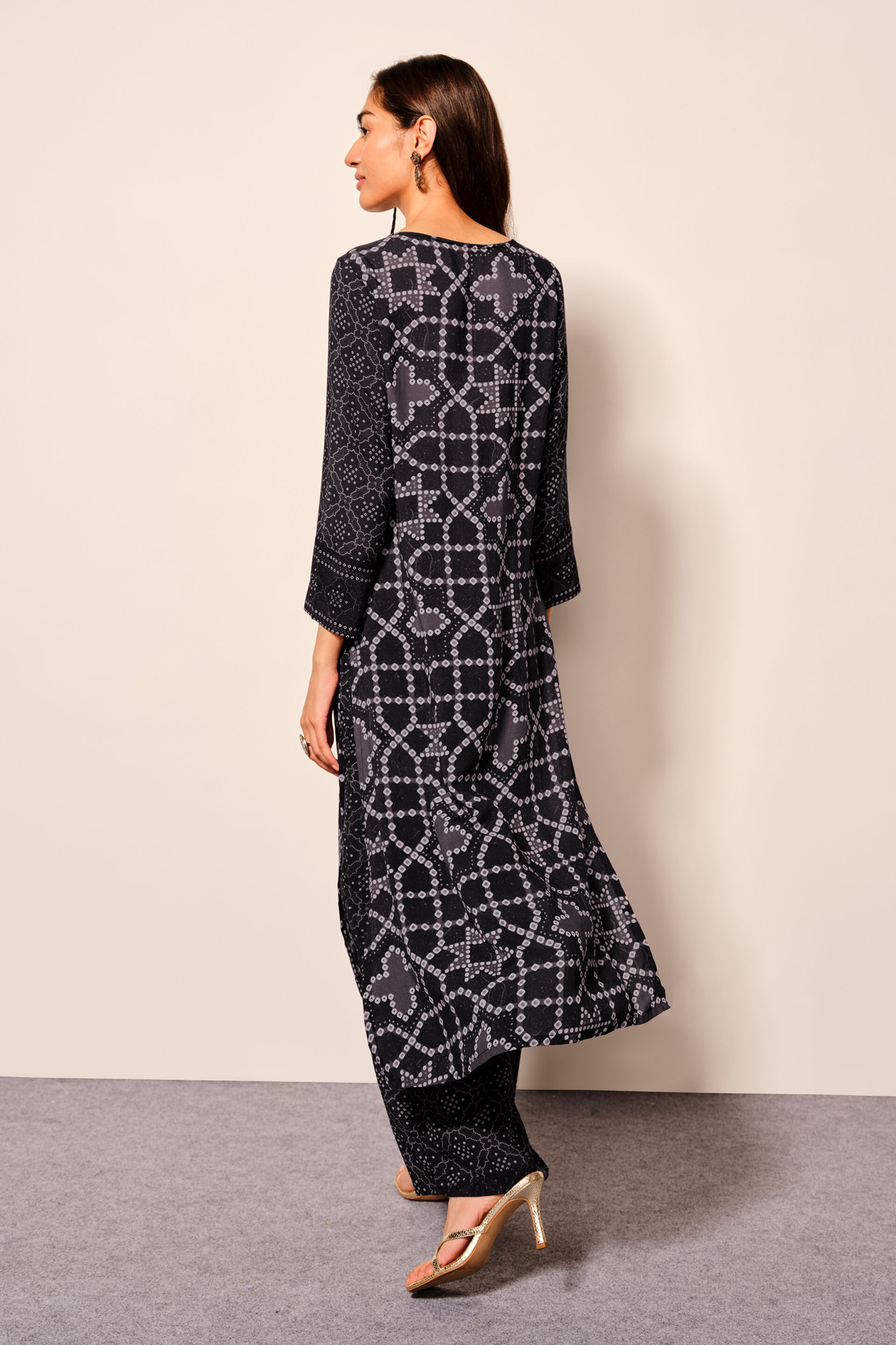 Dazzling Black Sequin Kurta Set, Black, image 3