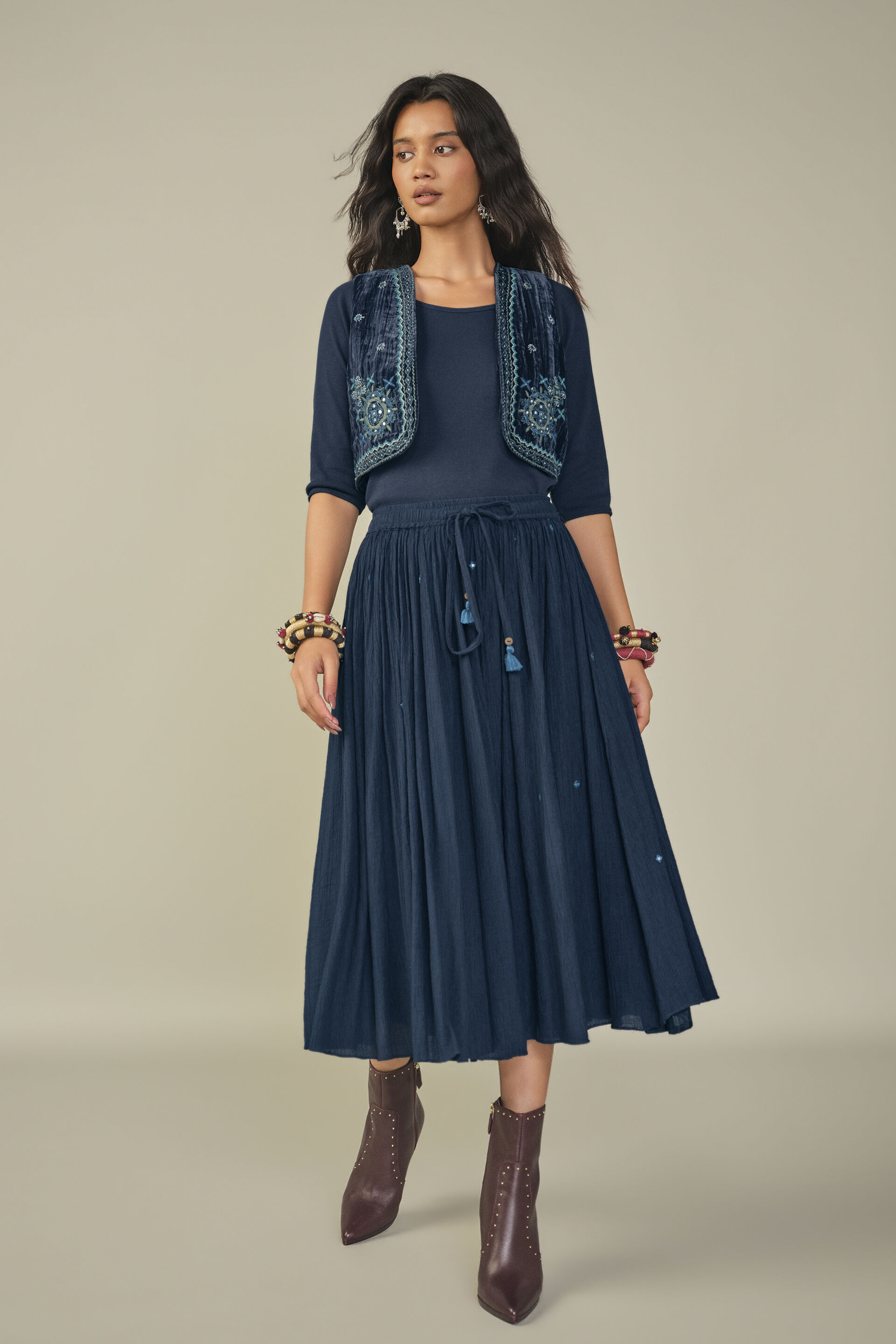 Embroidered Waistcoat in Indigo, Indigo, image 5