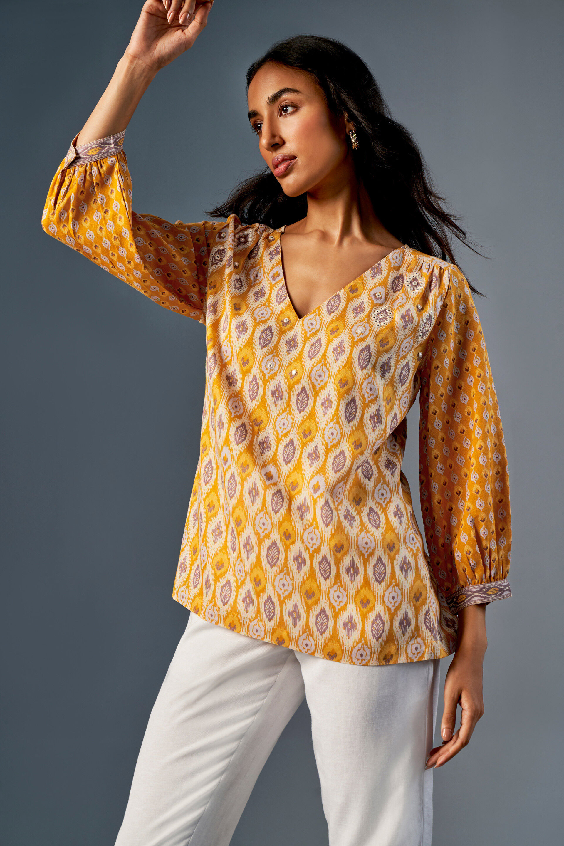 Trendy online tops online