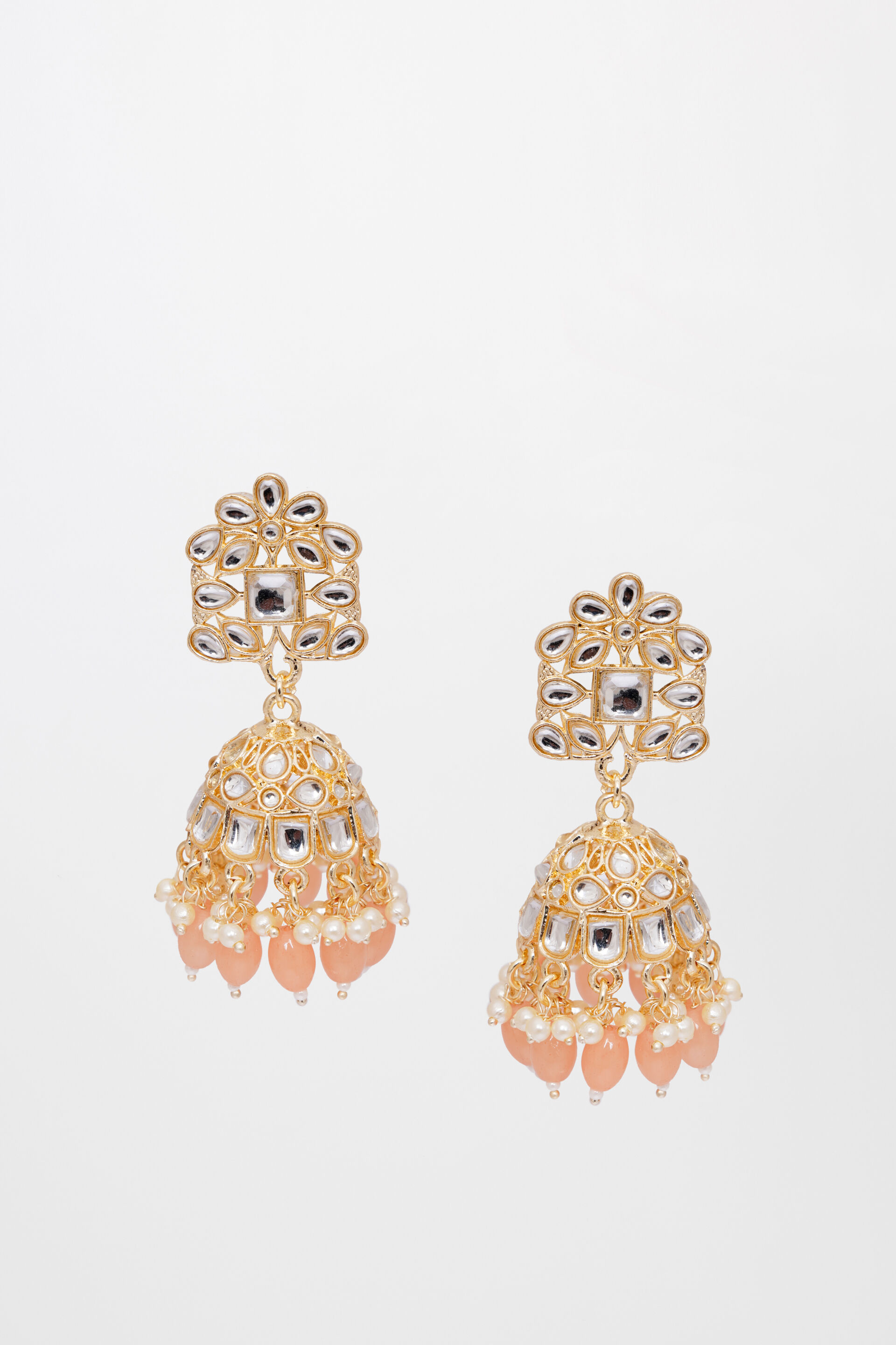 Gold earrings sales below 2000
