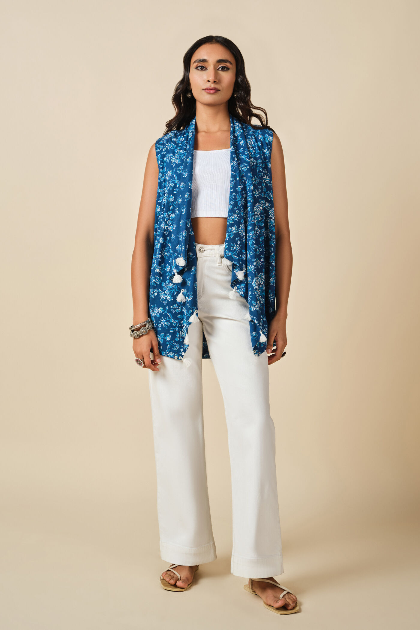 Neela Flow Reversible Shrug