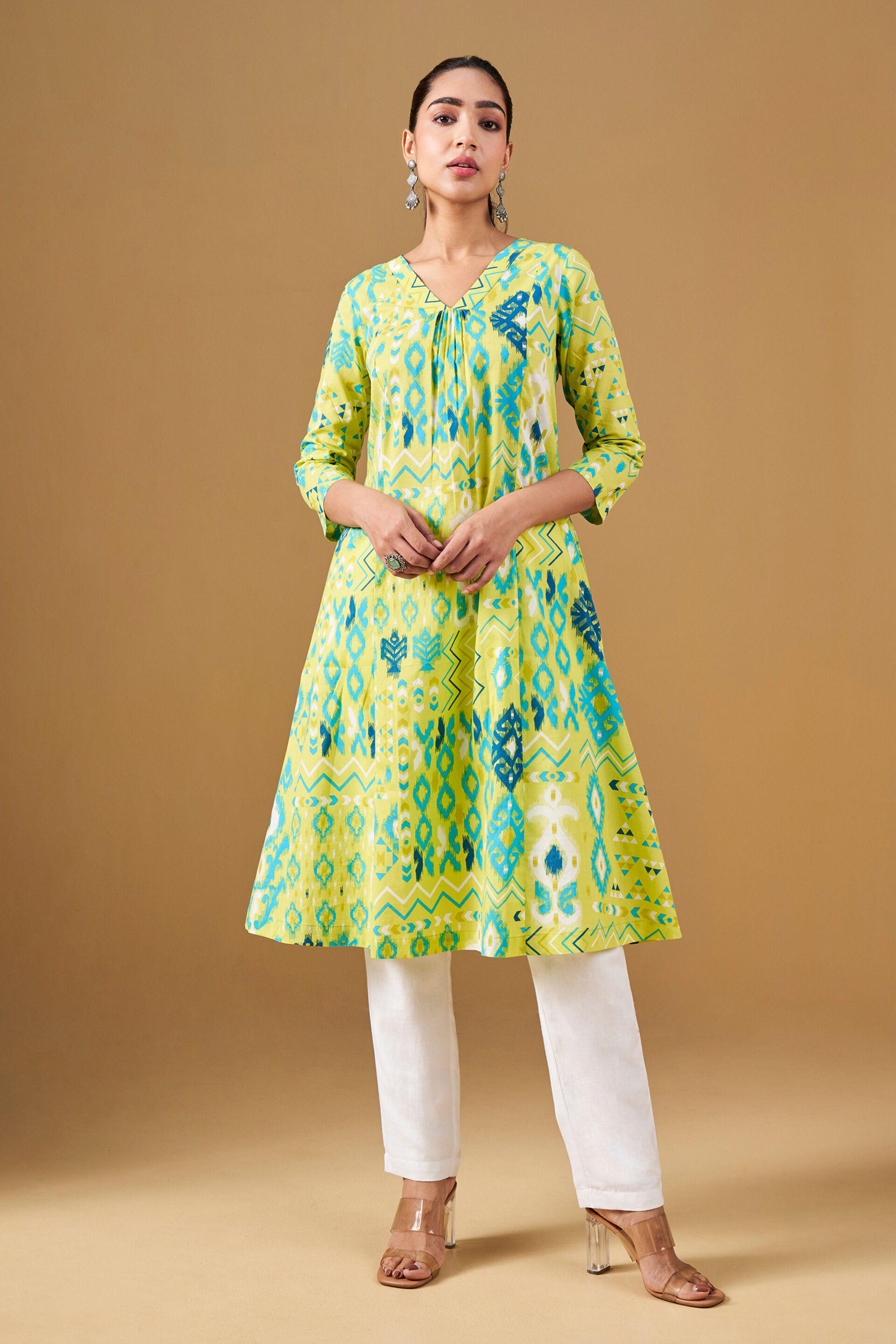 Global Desi Women Off-White & Blue Yoke Design A-Line Kurta Price in India,  Full Specifications & Offers | DTashion.com