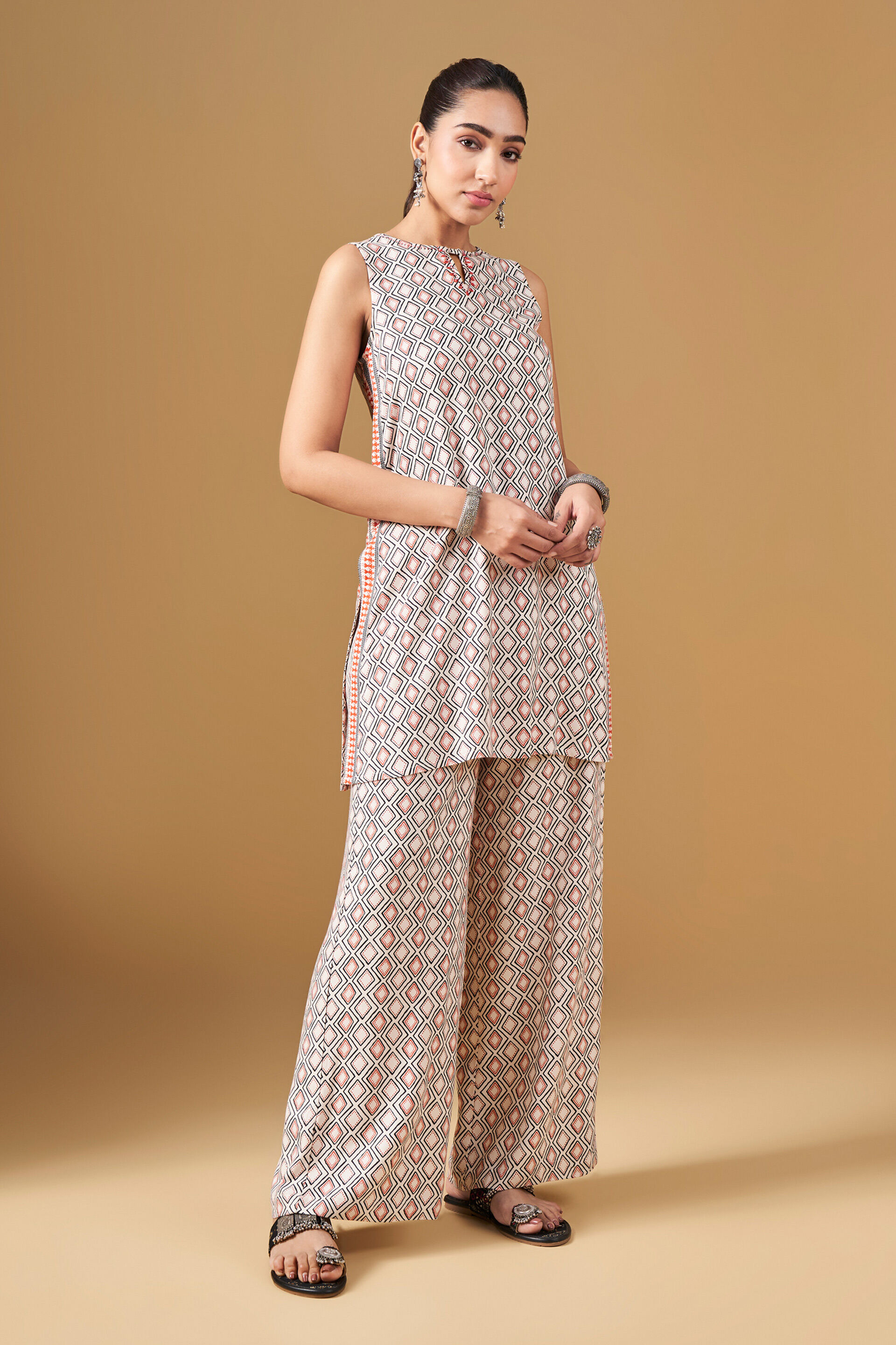 Geometric Print Off White Viscose Kurta Set, Off White, image 5