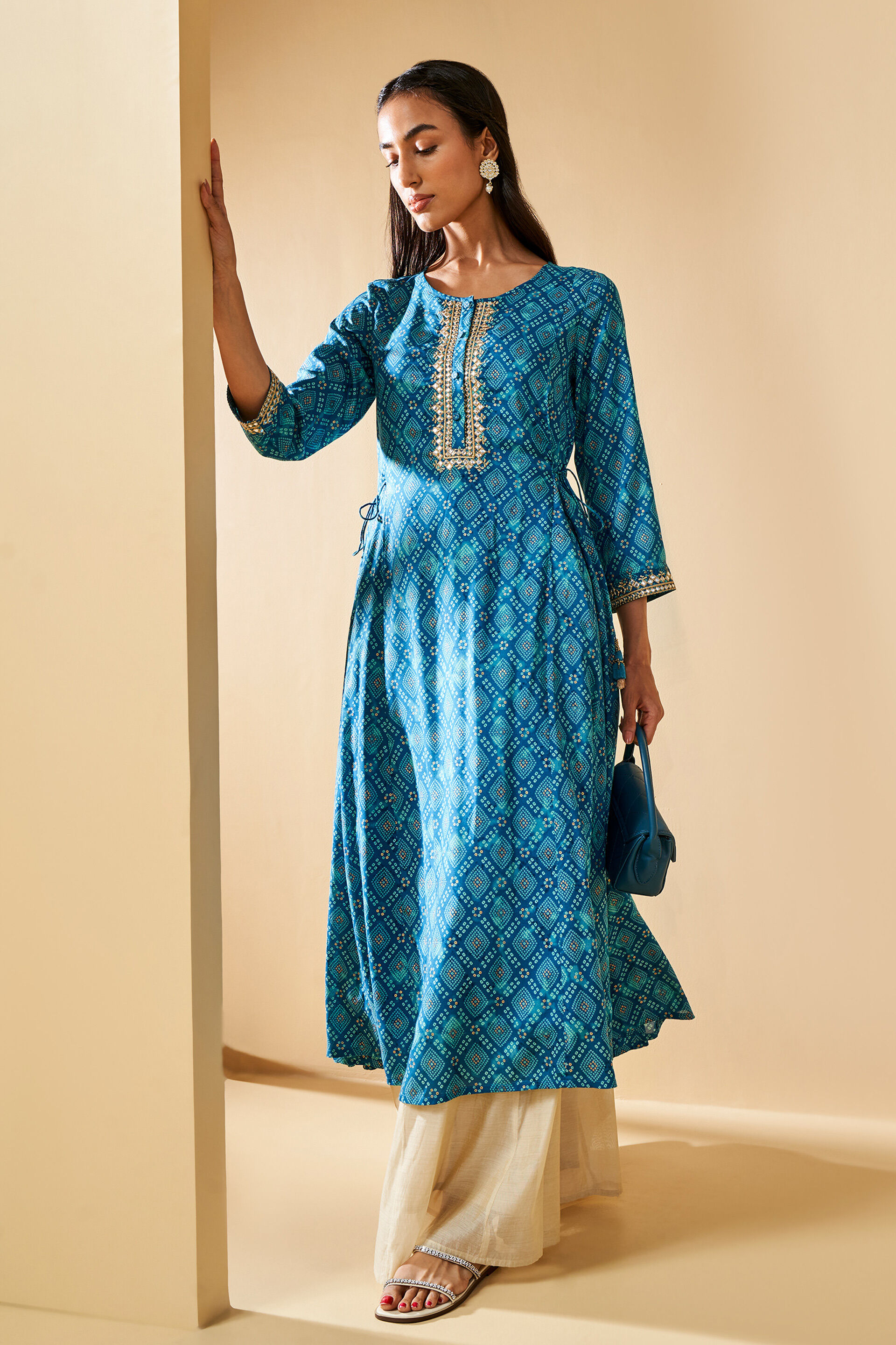 Bandhani Inspired Embroidered Kurta, Blue, image 2