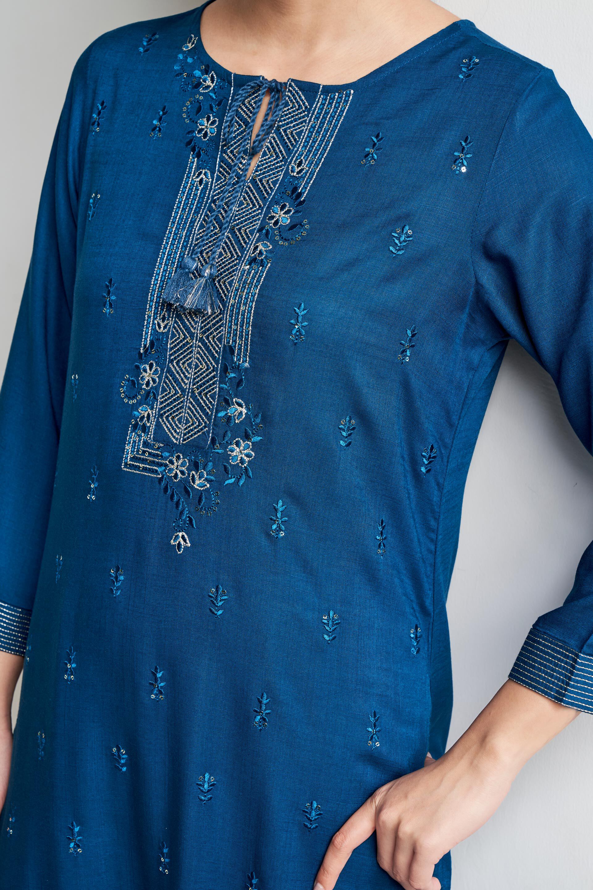 Global desi hotsell short kurtis