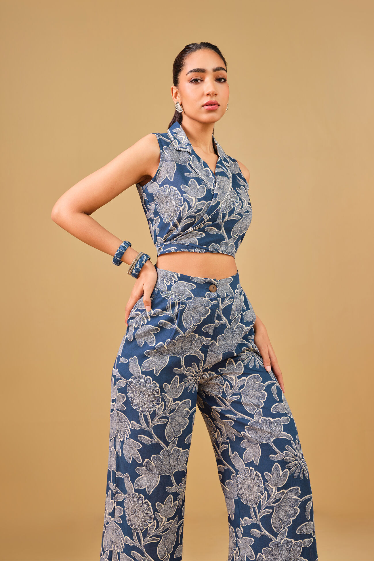 Abstract floral co-ord, Navy Blue, image 3