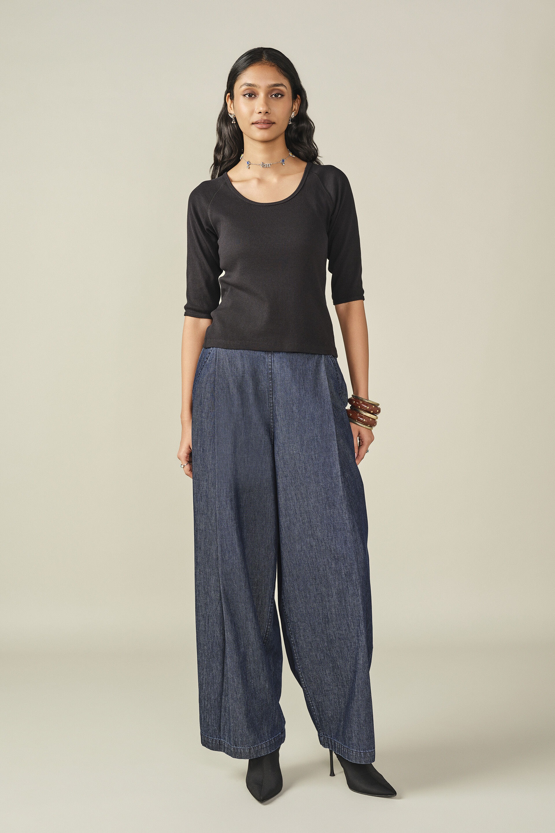 Solid Scoop Neck Top in Black, Black, image 5