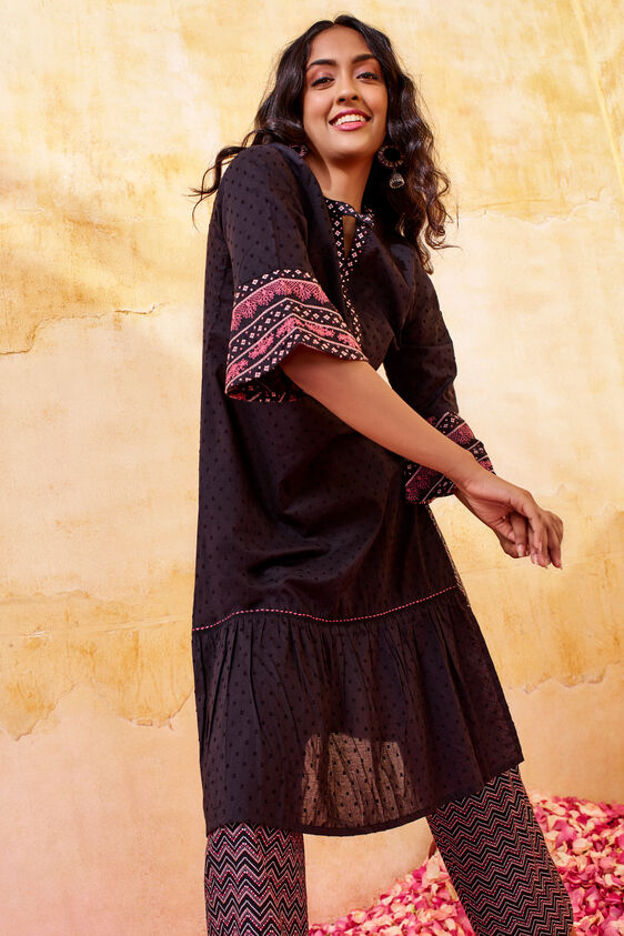 1 - Black Geometric Printed Bottom, image 1