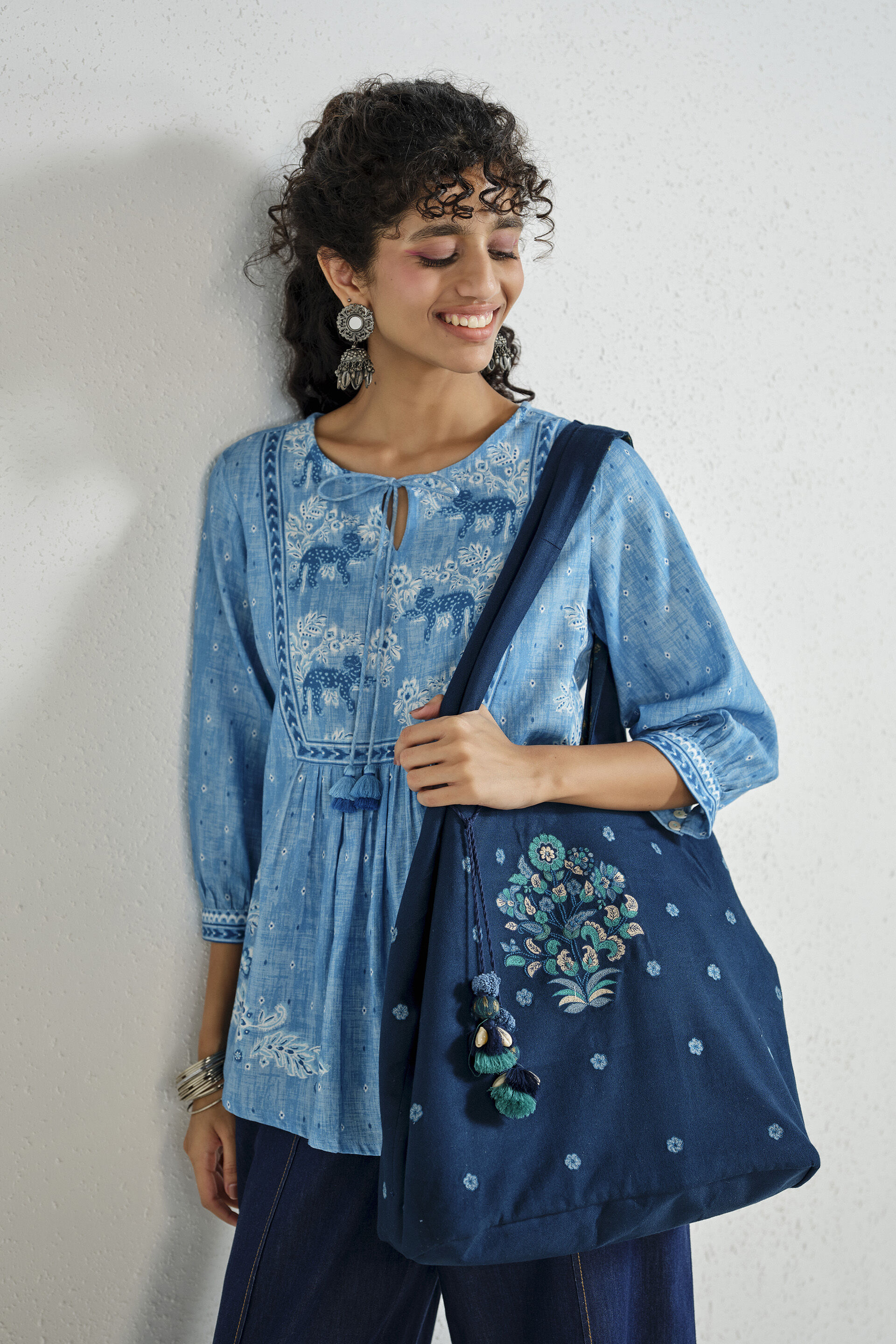 Indigo Embroidered Reversible Jhola Bag, , image 2