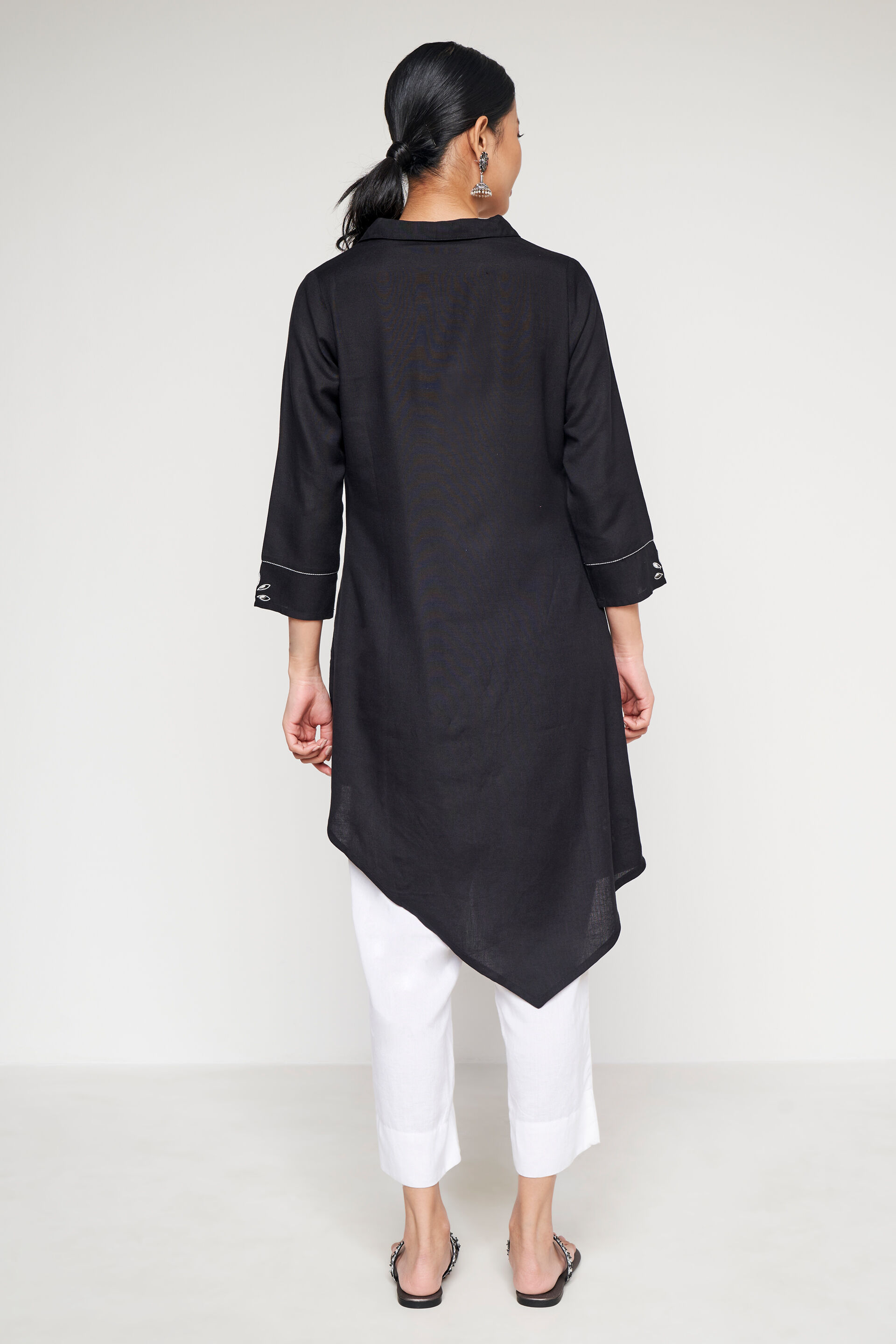 Black Solid Embroidered Straight Tunic, Black, image 4