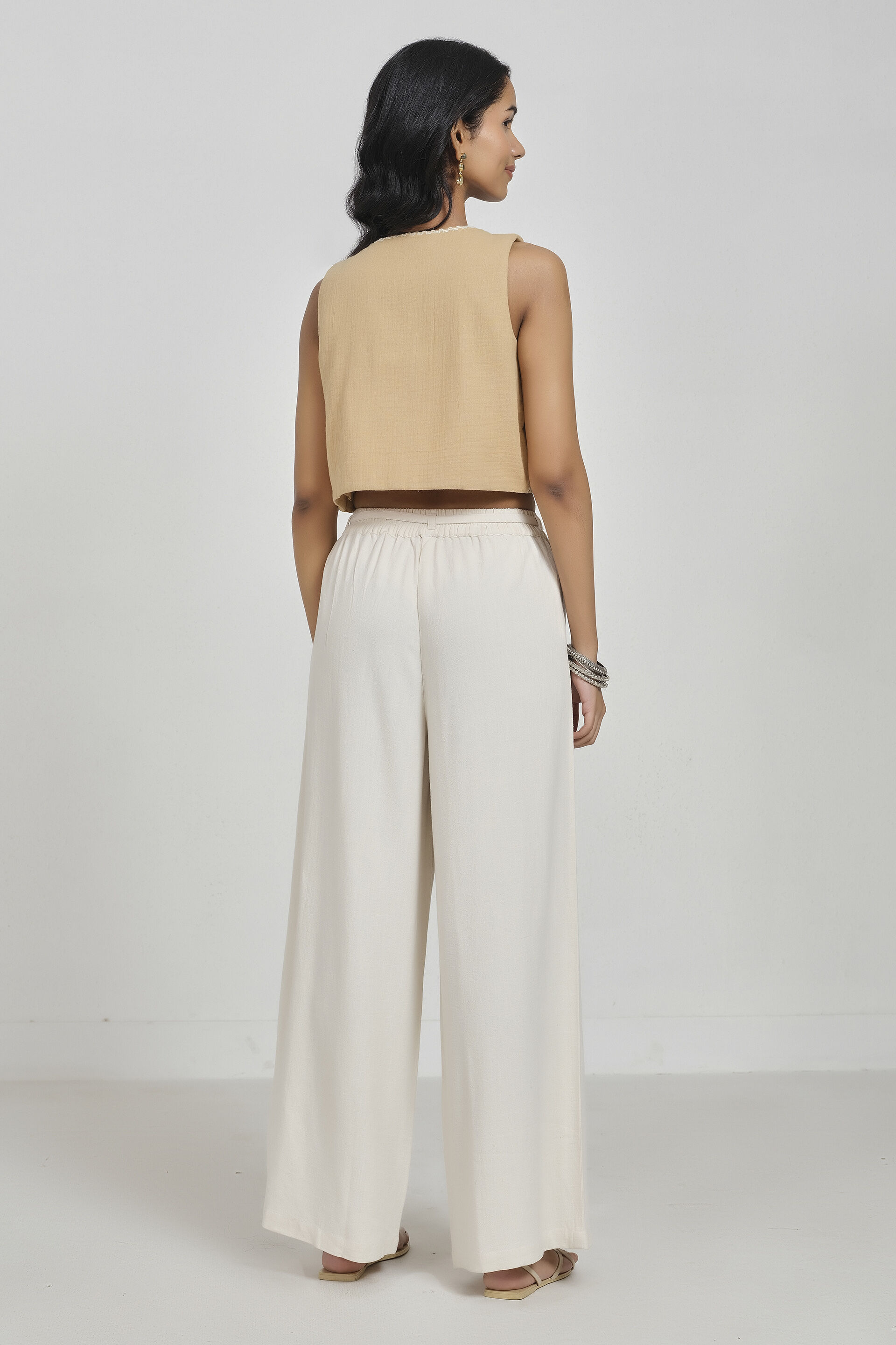 White Almond Embroidered Co-ord Set, Off White, image 5