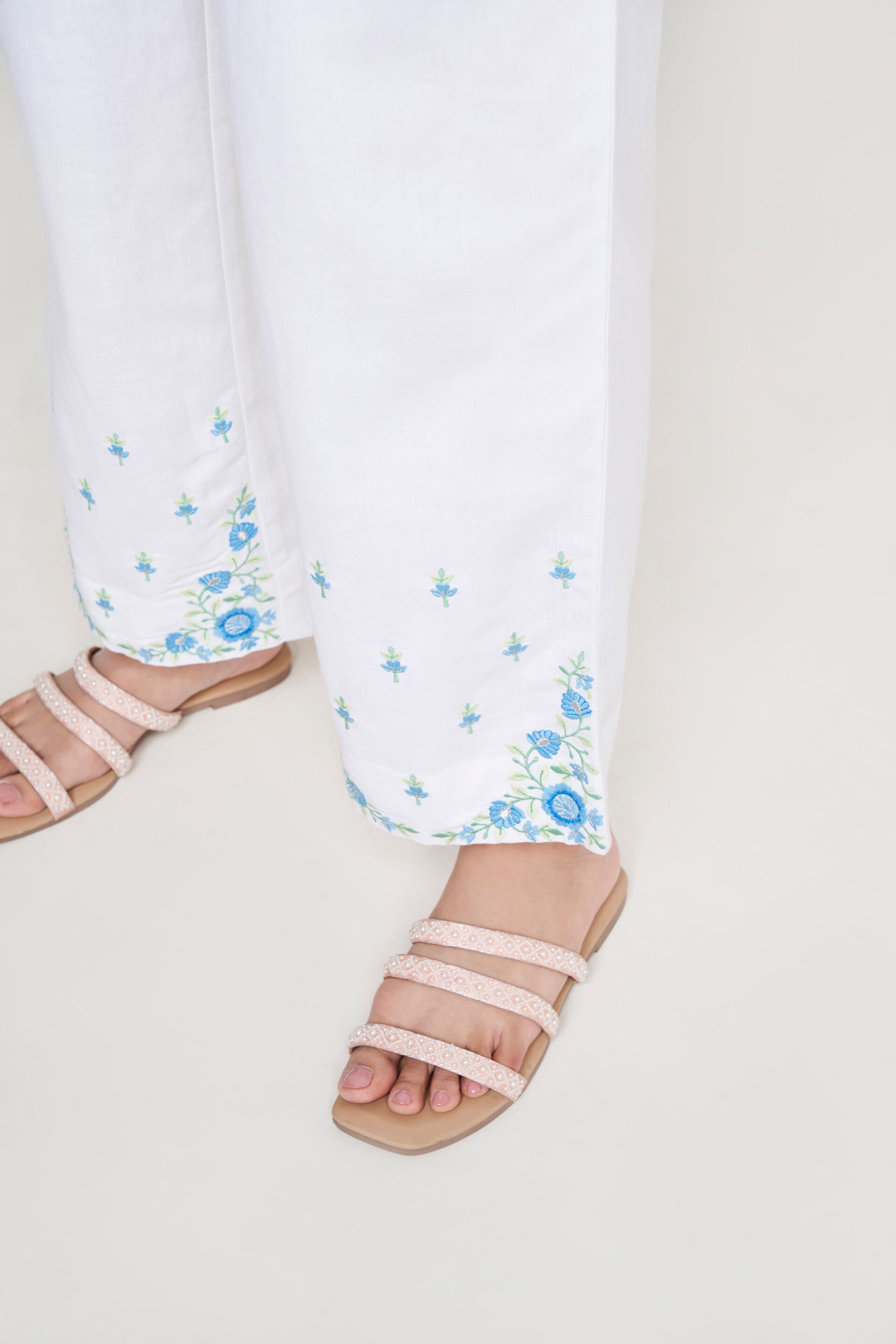 White Solid Embroidered Bottom, White, image 4