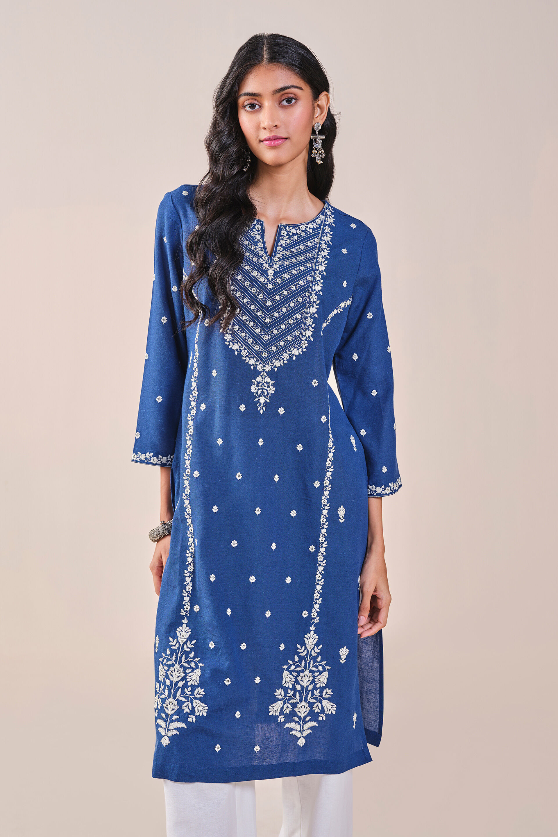 Blue Embroidered Rayon Kurta, Blue, image 4