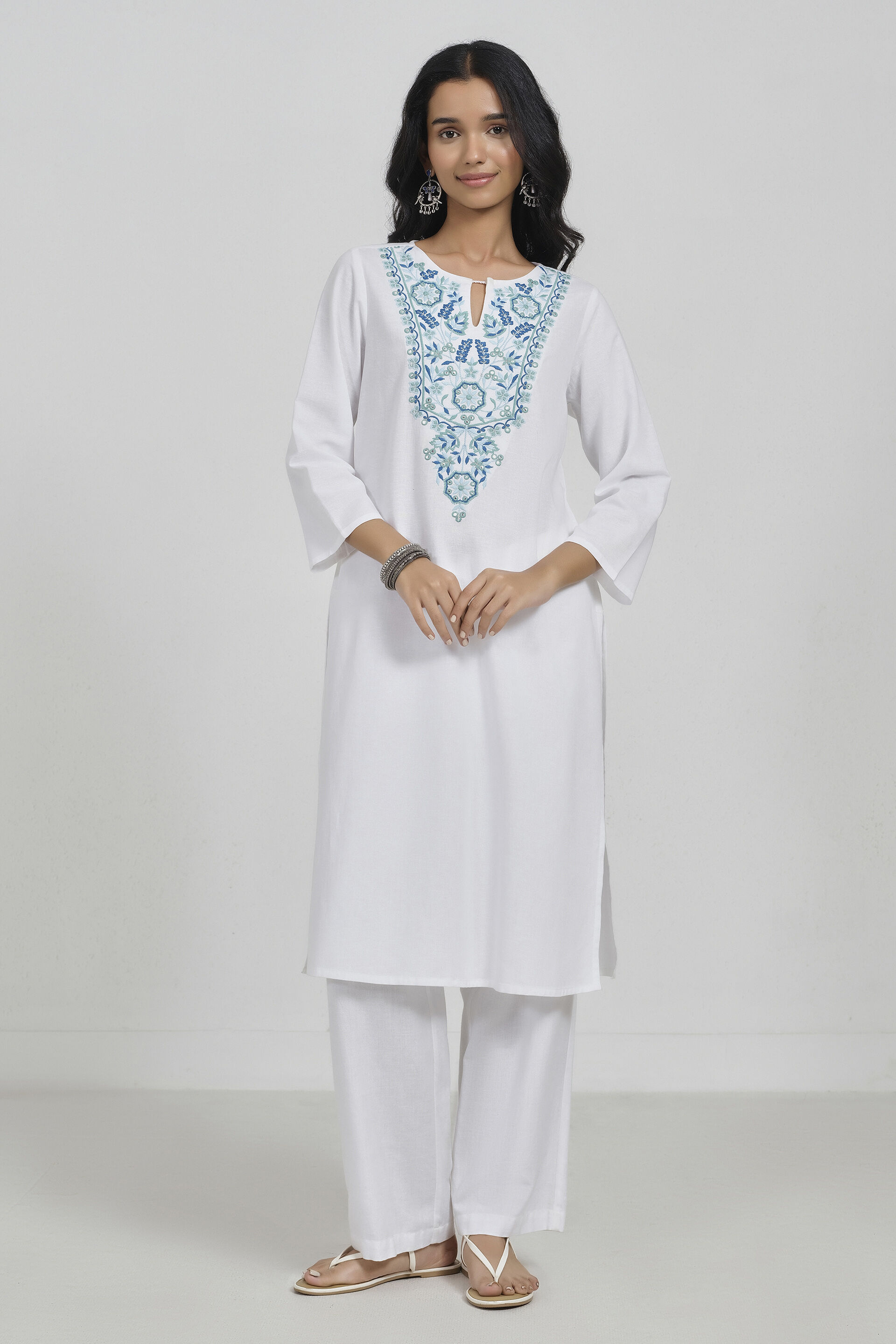 Safed Embroidered Kurta, White, image 3