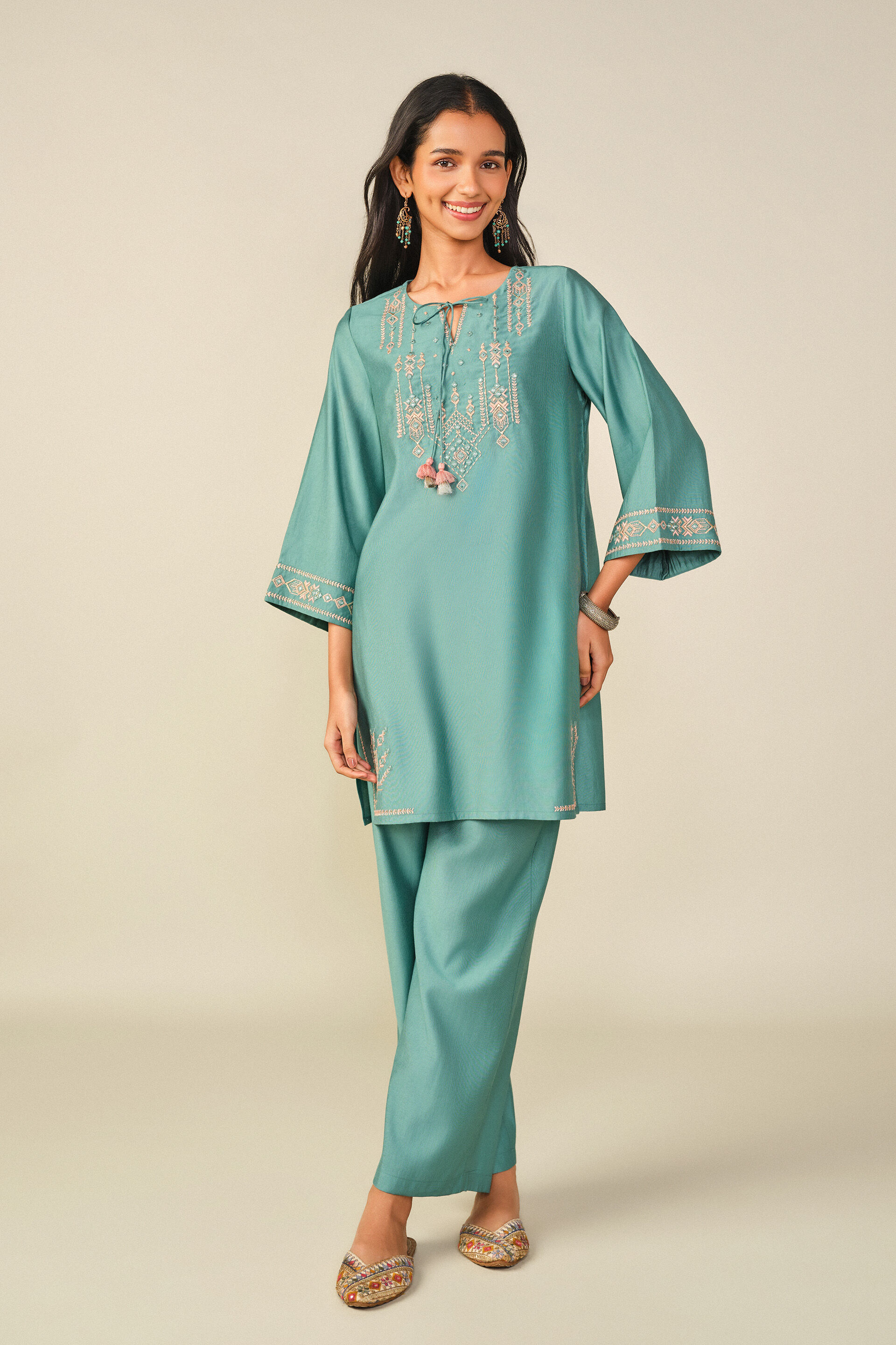 Embroidered Kurta Set in Teal