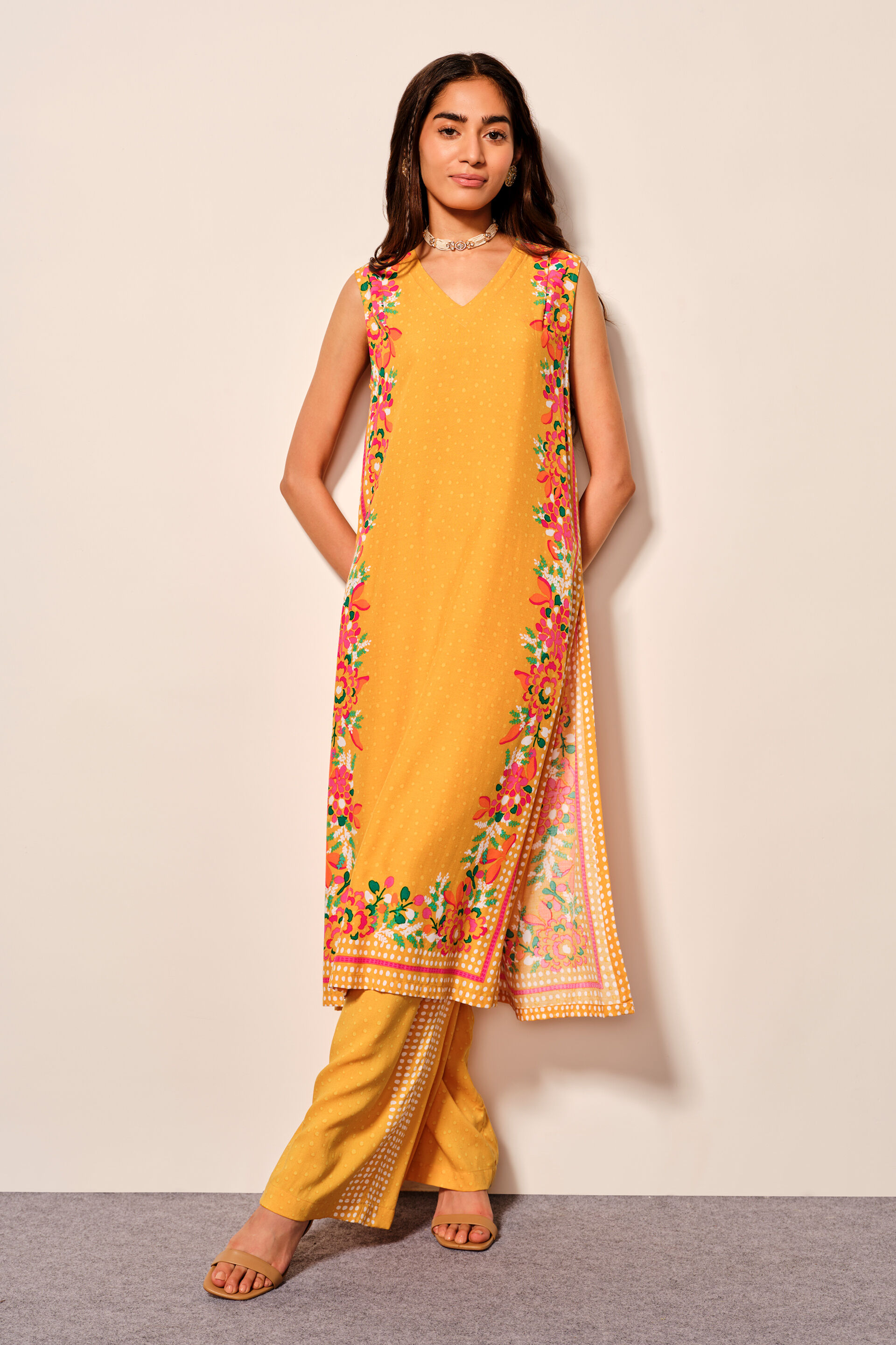 Mustard India-Inspired Floral Print Kurta Set, Mustard, image 3