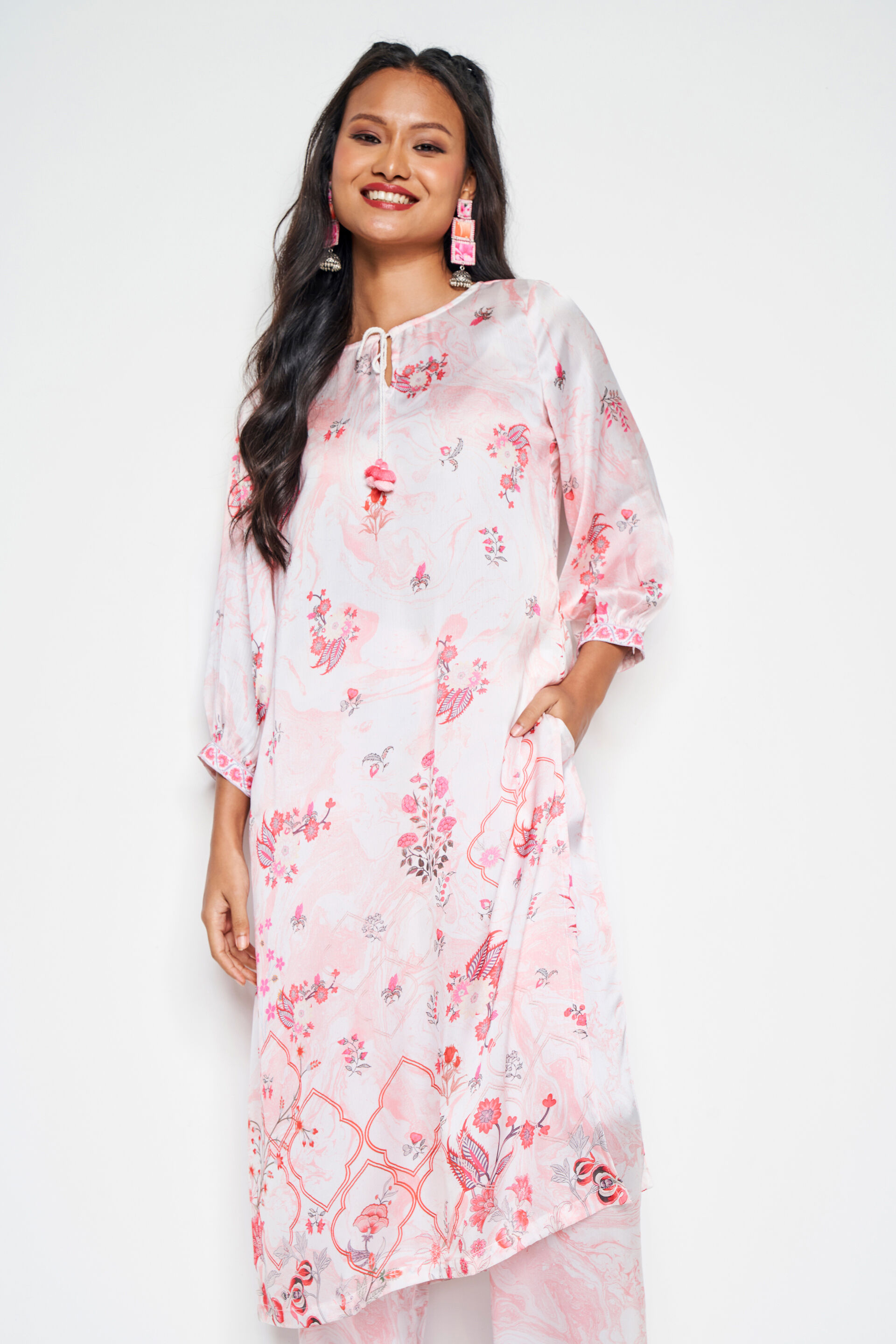 Tender Petals Kurta Set, Peach, image 3