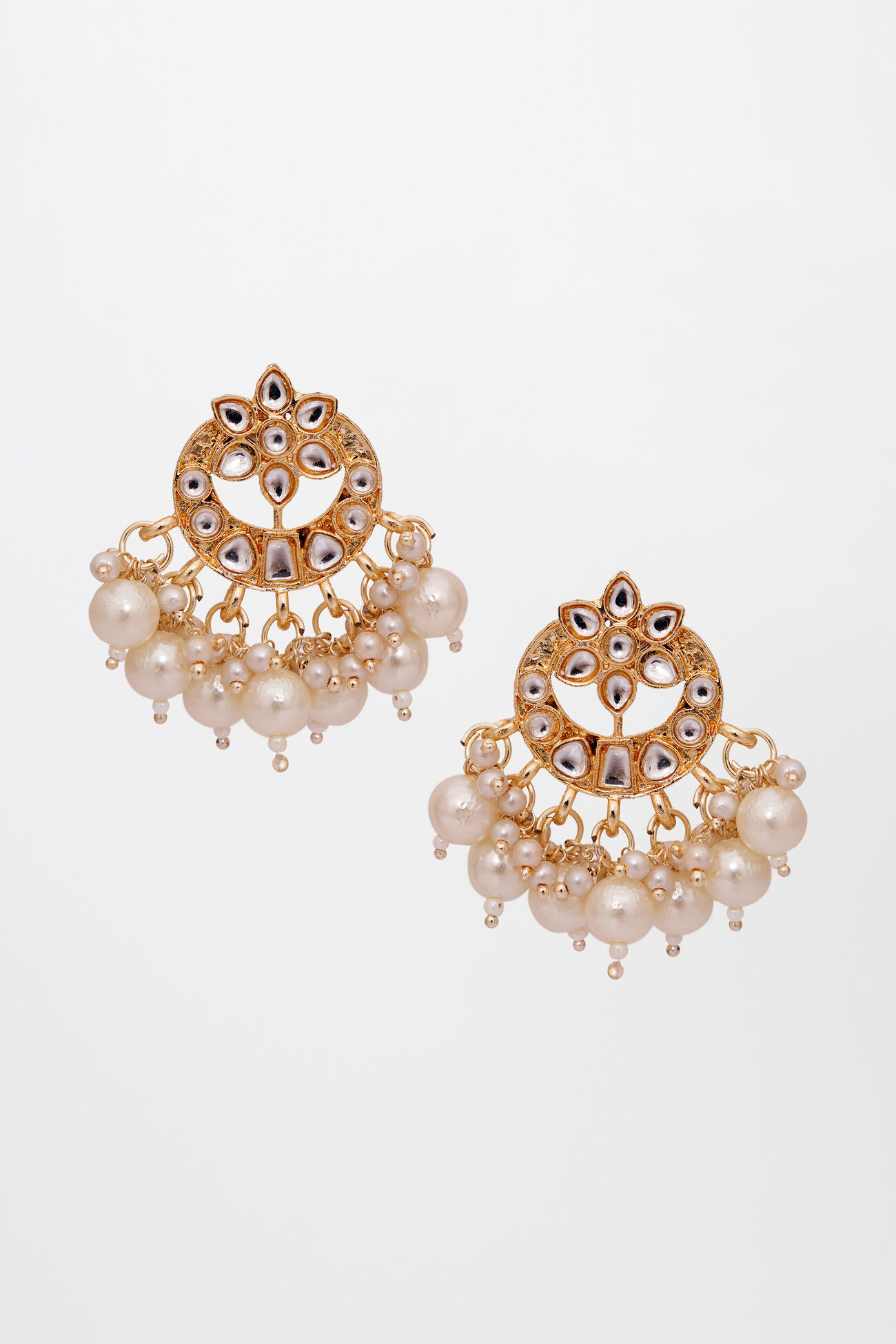Gold Alloy Pearl and Kundan Earring, , image 1