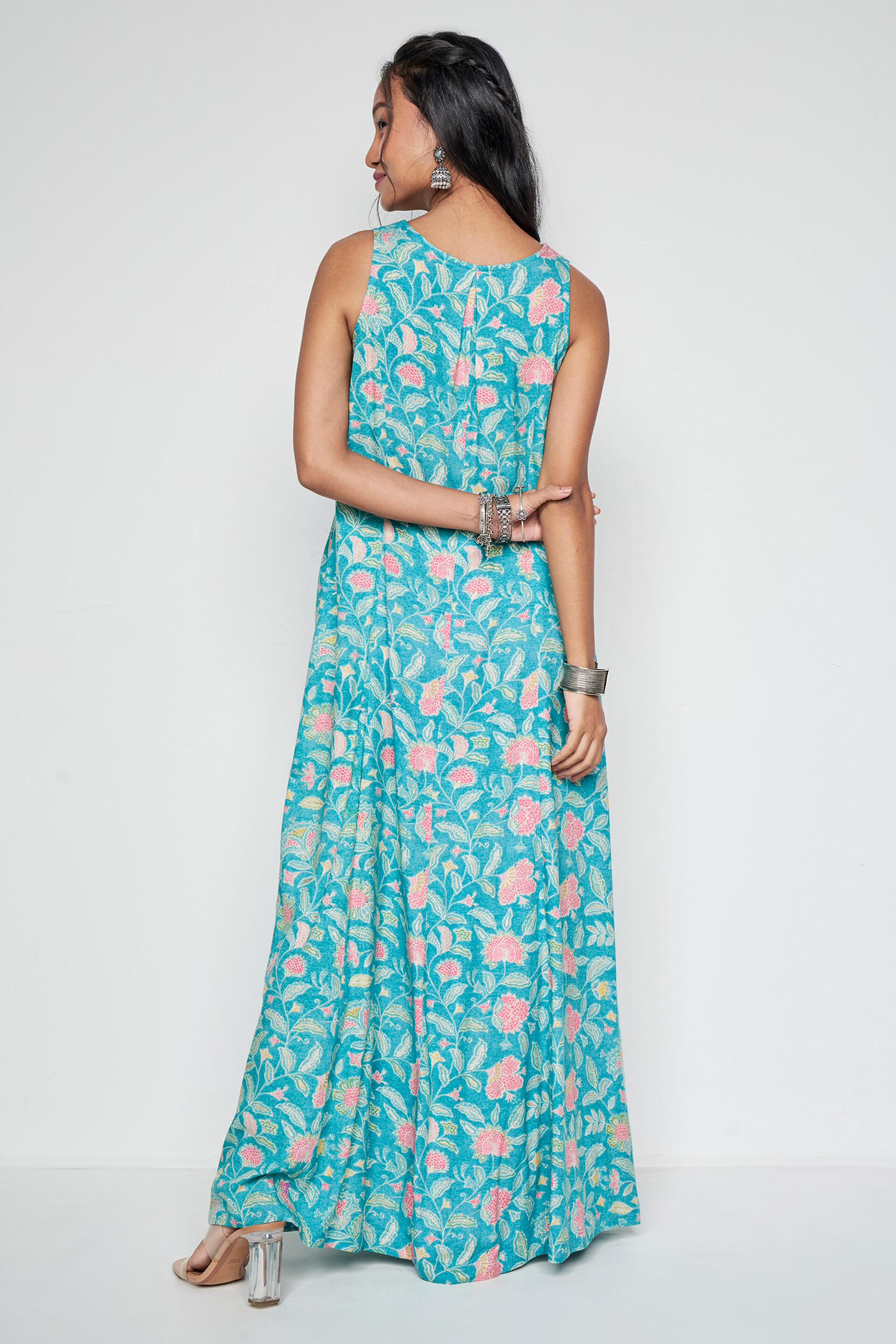 Buy our Aqua Floral Flared Maxi online from globaldesi.in SC FW23GA185MXRY