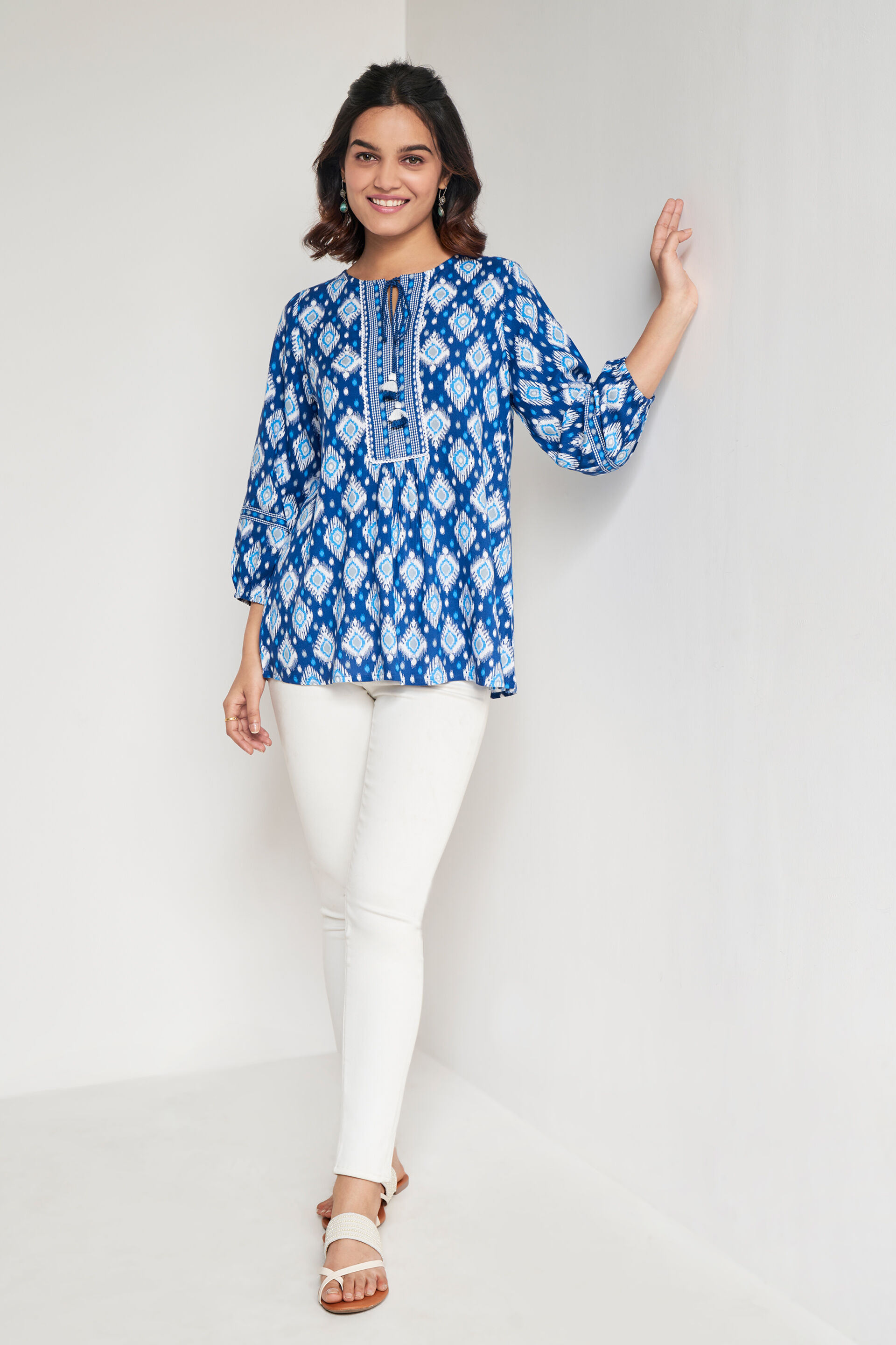 Open shoulder tassel tie online aztec top