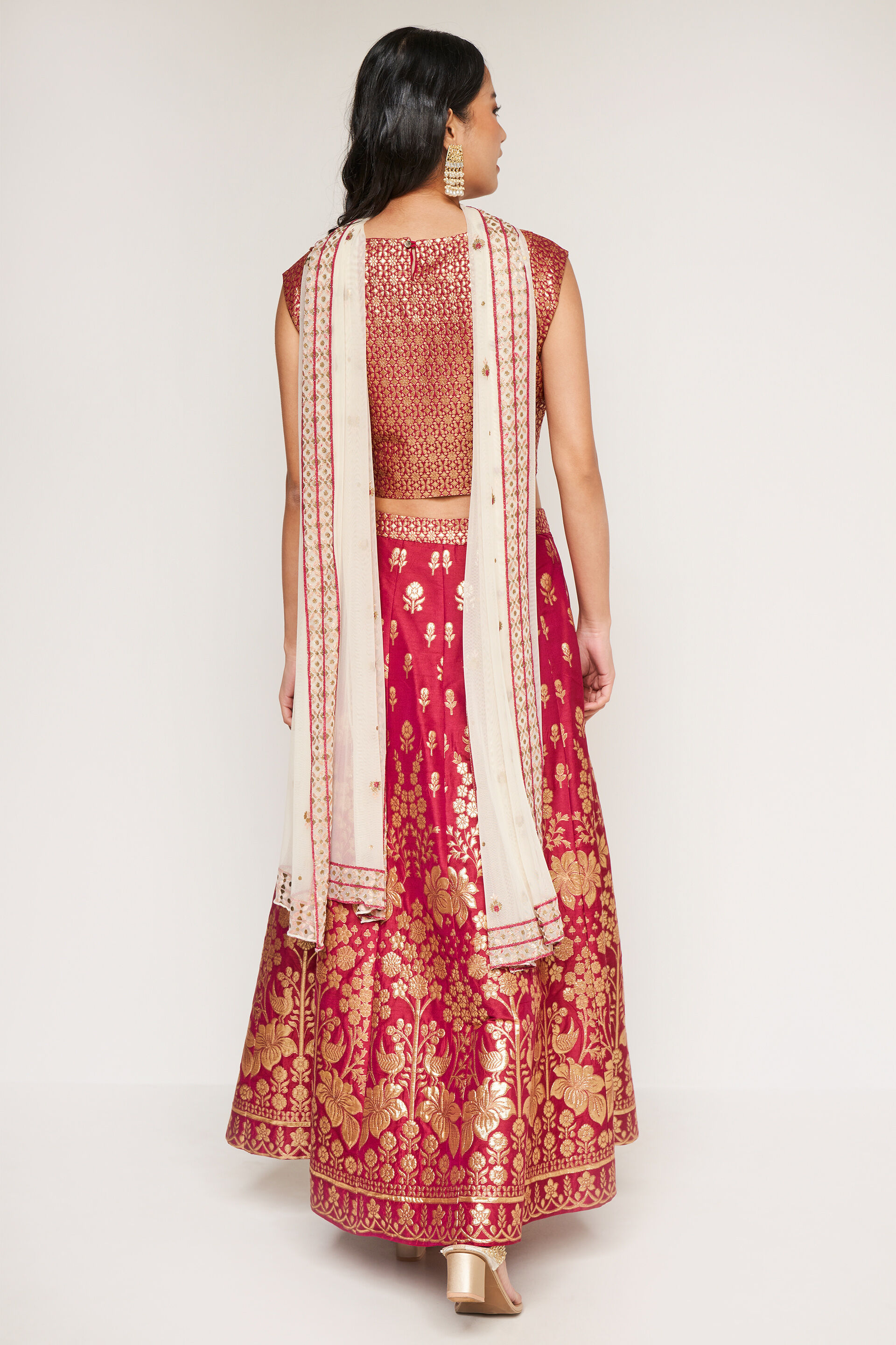 Raas the global desi lehenga store