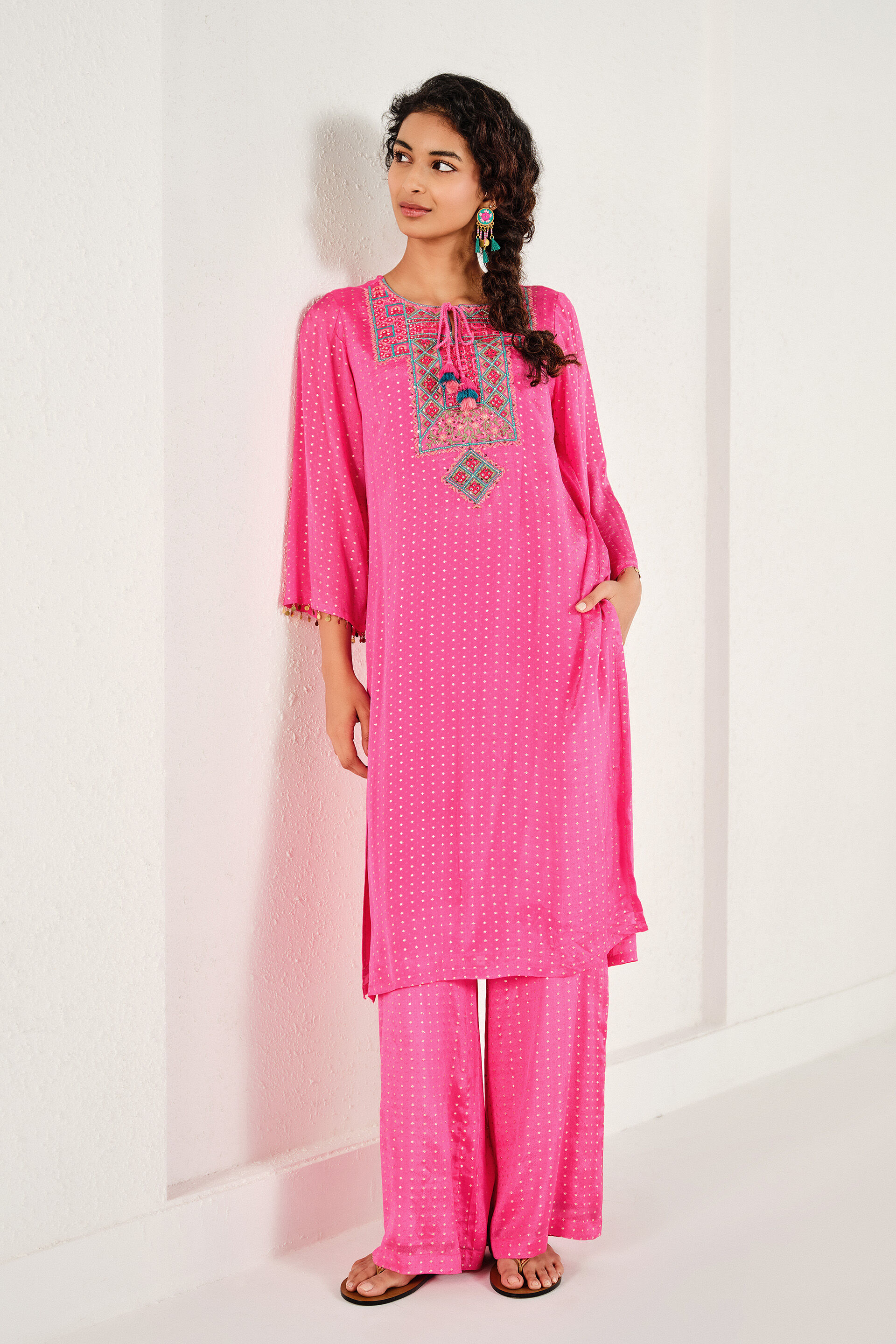Gulabi Raah Embroidered Kurta Set, Pink, image 3