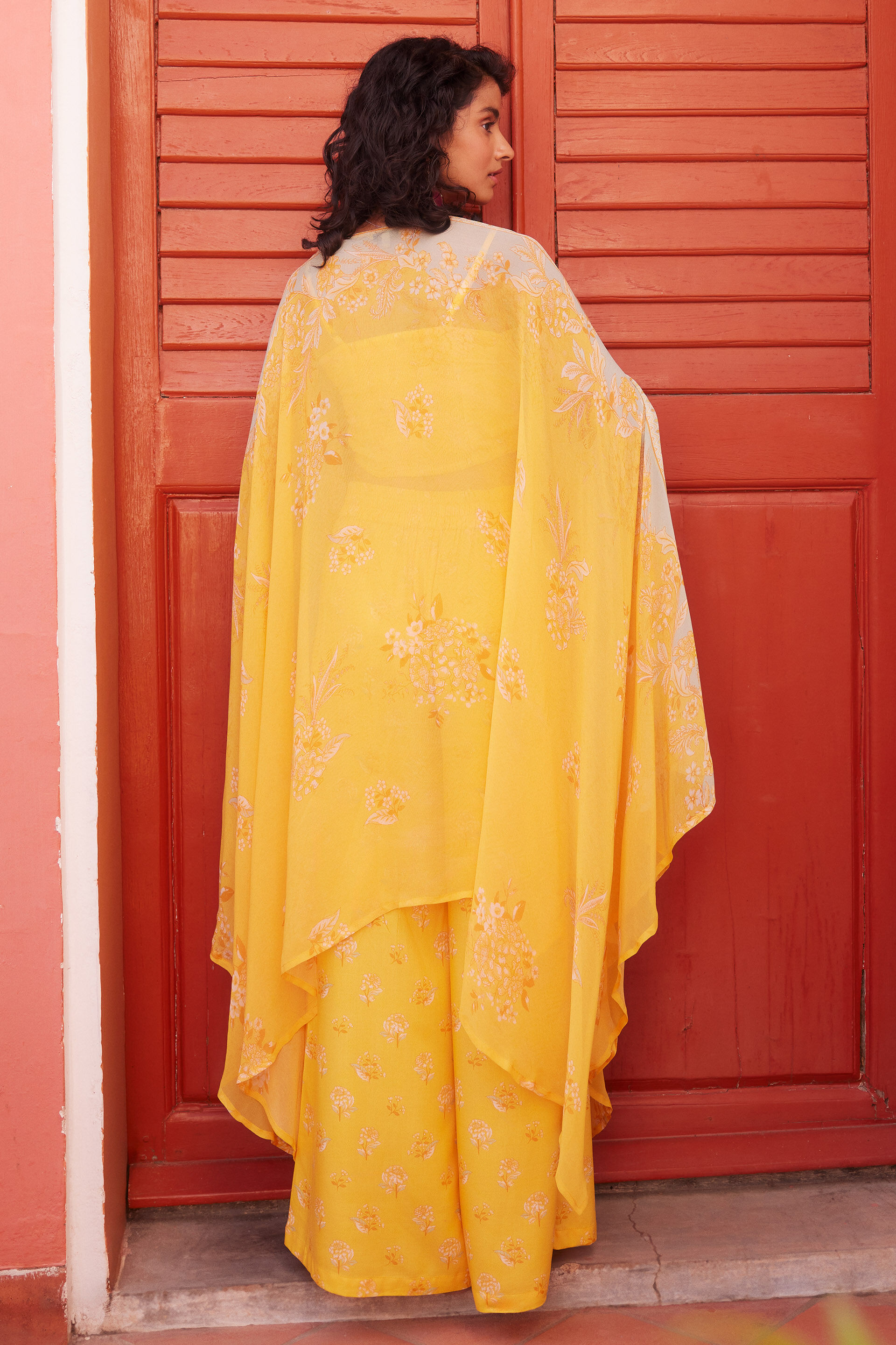 Sunehra Aaftab Shrug Set, Mustard, image 4
