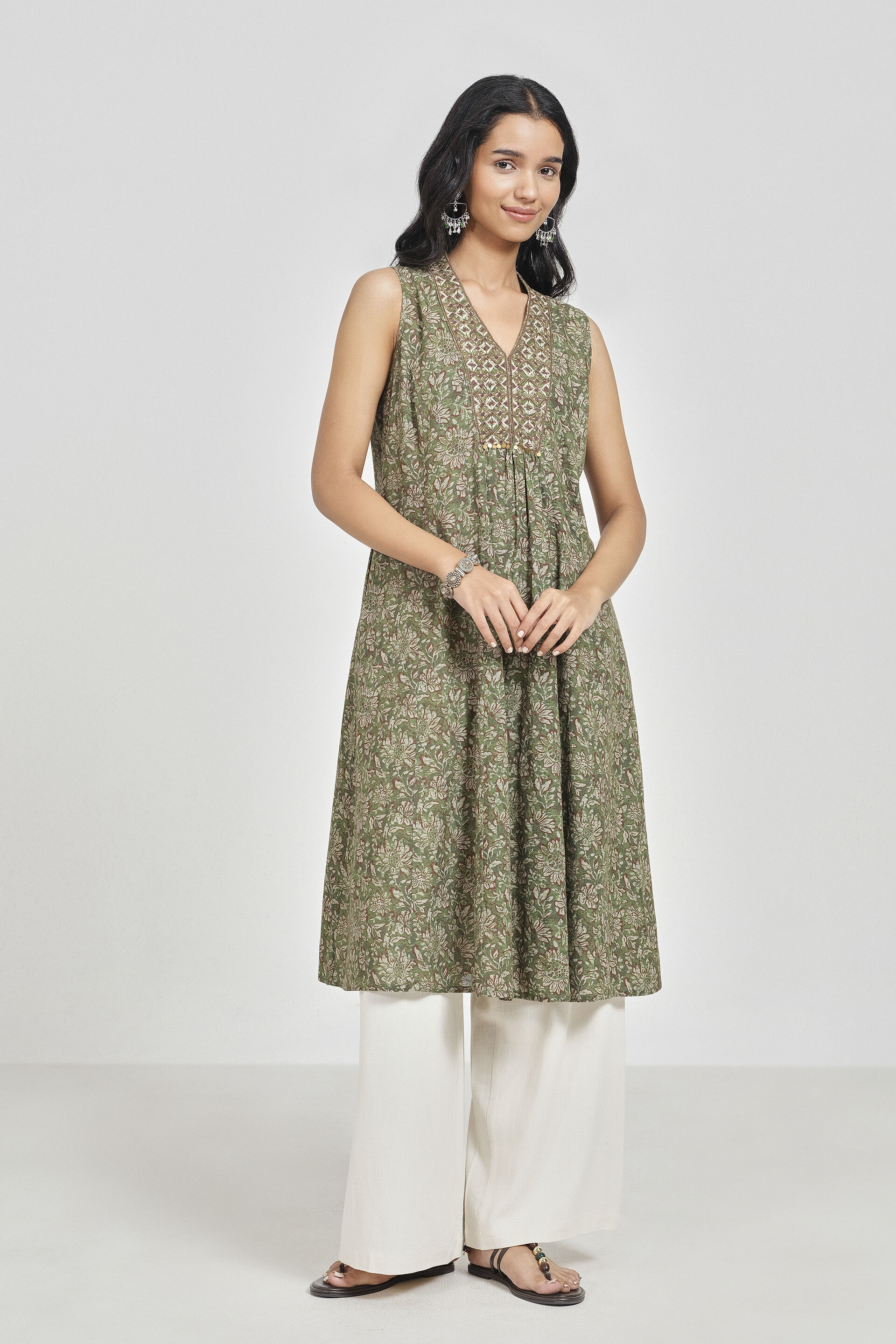 Bageecha Olive Kurta, Olive, image 2