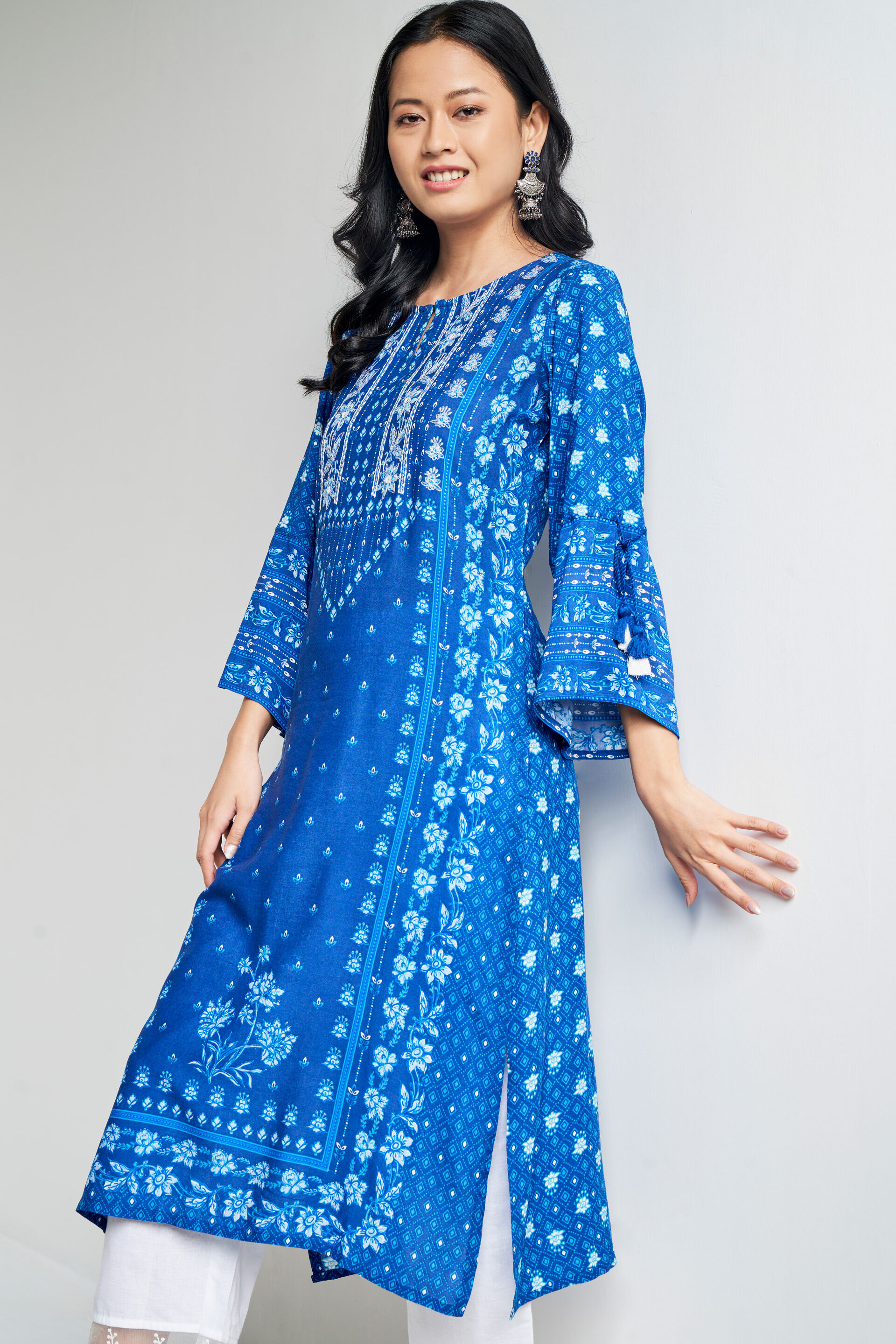 Buy Blue Ethnic Motifs Embroidered Straight Kurta Online at Best