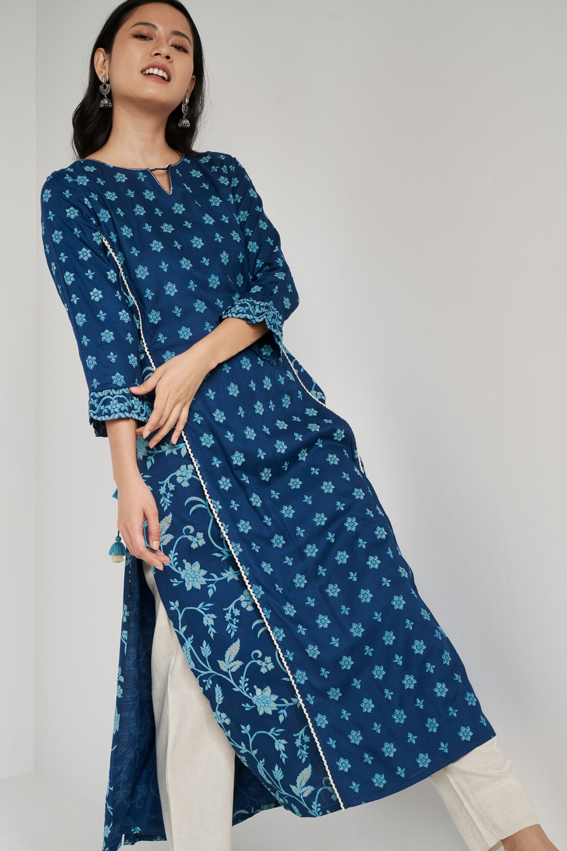 Buy online Global Desi Printed Viscose A-line Kurti from Kurta Kurtis for  Women by Global Desi for ₹1799 at 0% off | 2024 Limeroad.com