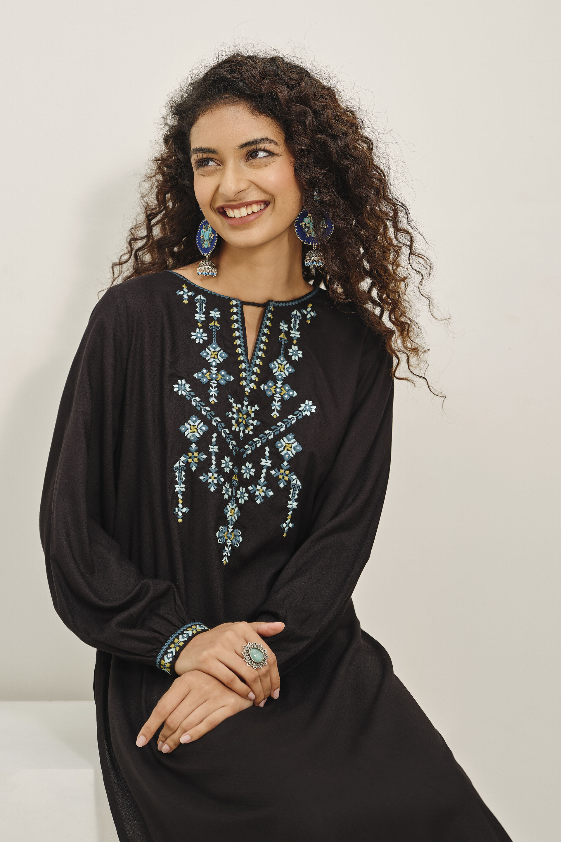 Nyaasa Embroidered Black Kurta, Black, image 4