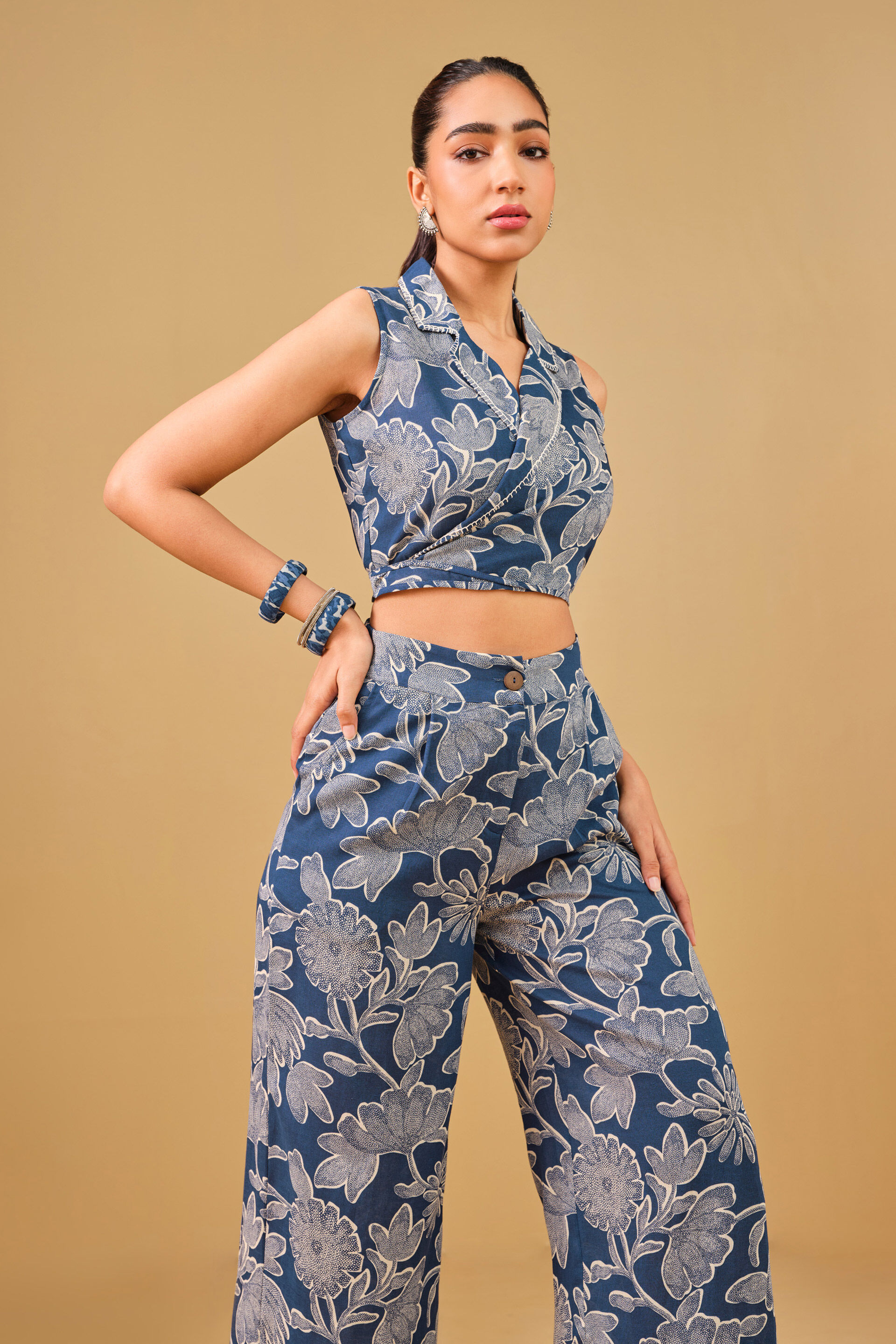 Abstract floral co-ord, Navy Blue, image 3