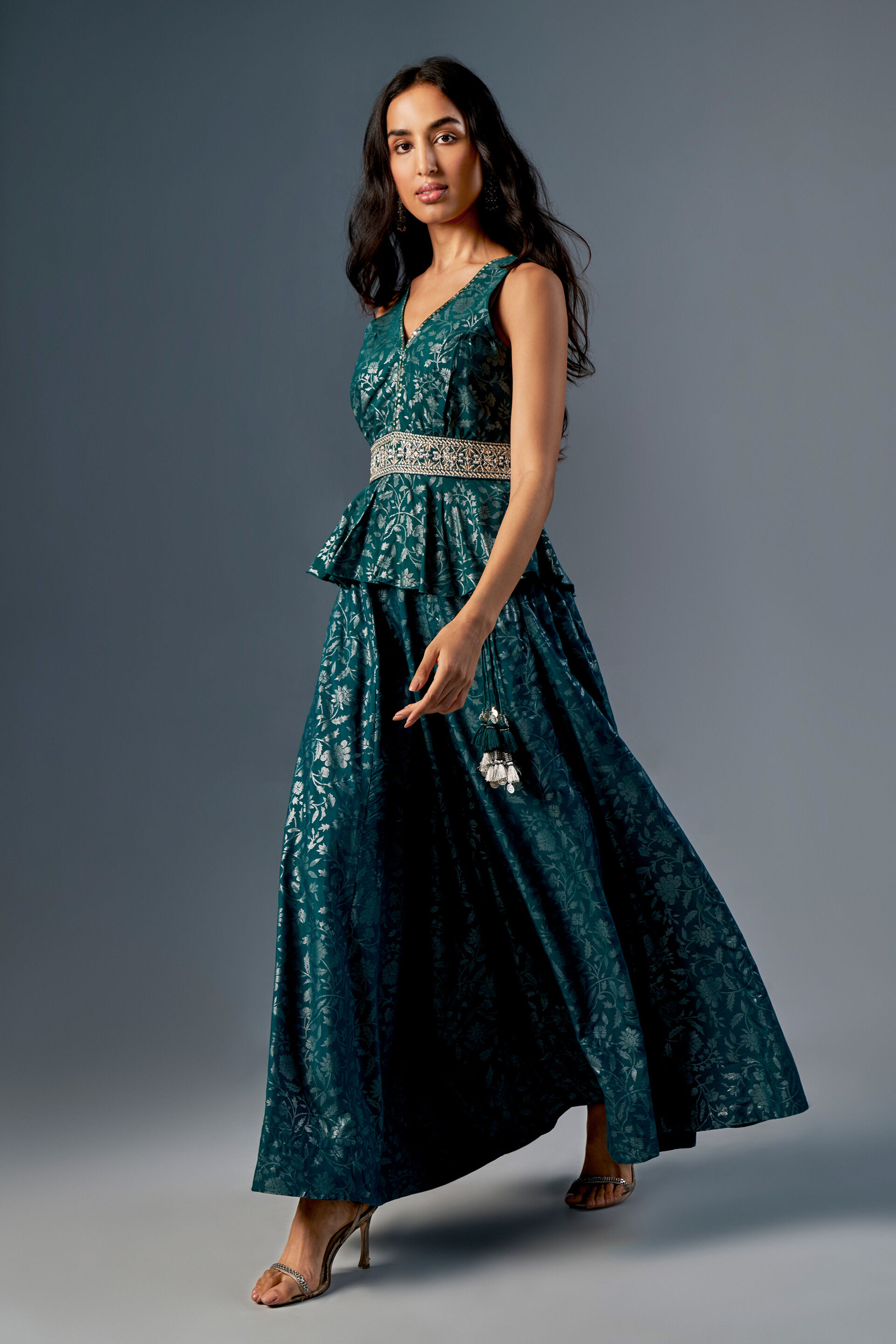 Green peplum skirt outfit discount