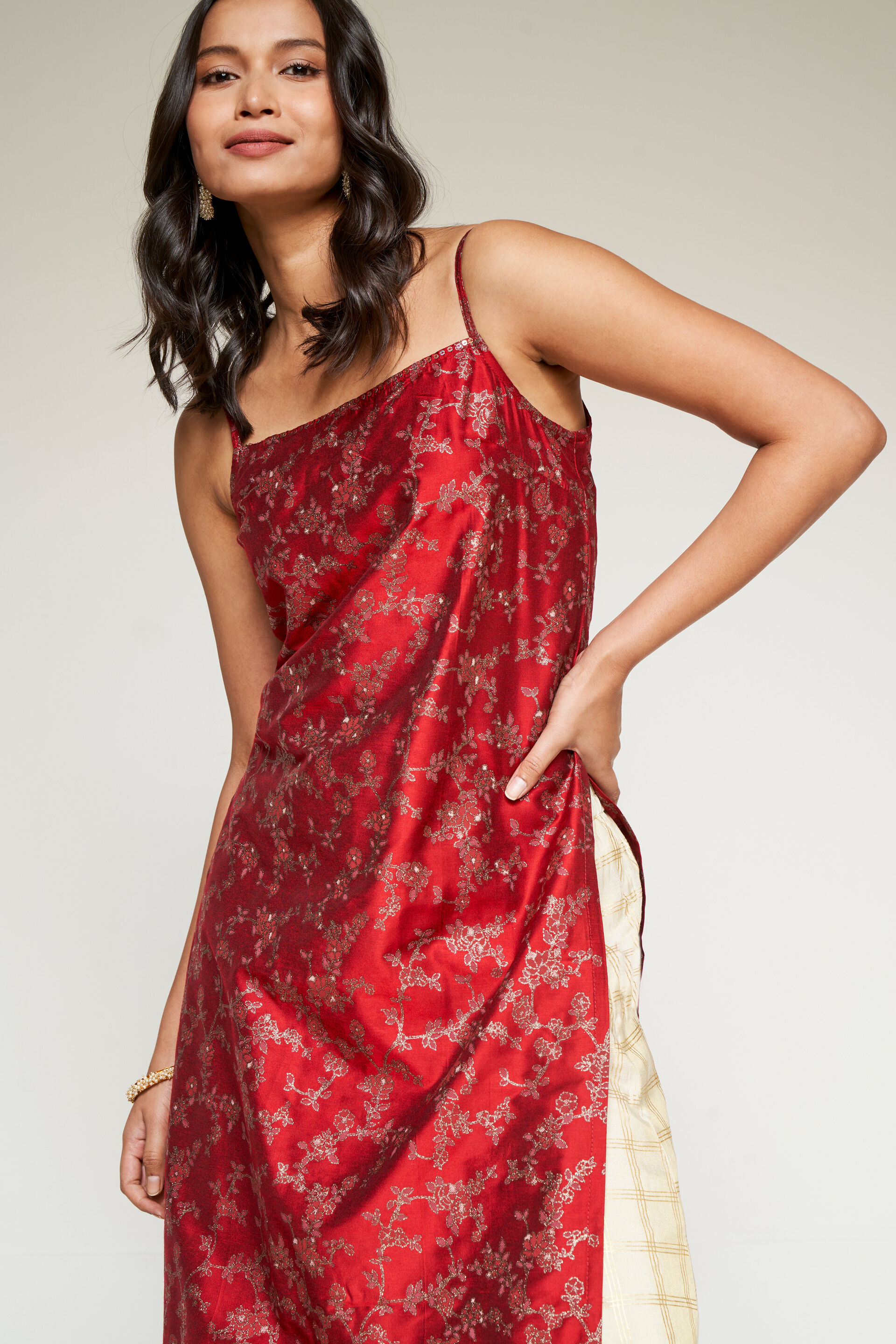 Red Floral Embellished Straight Set, Red, image 4