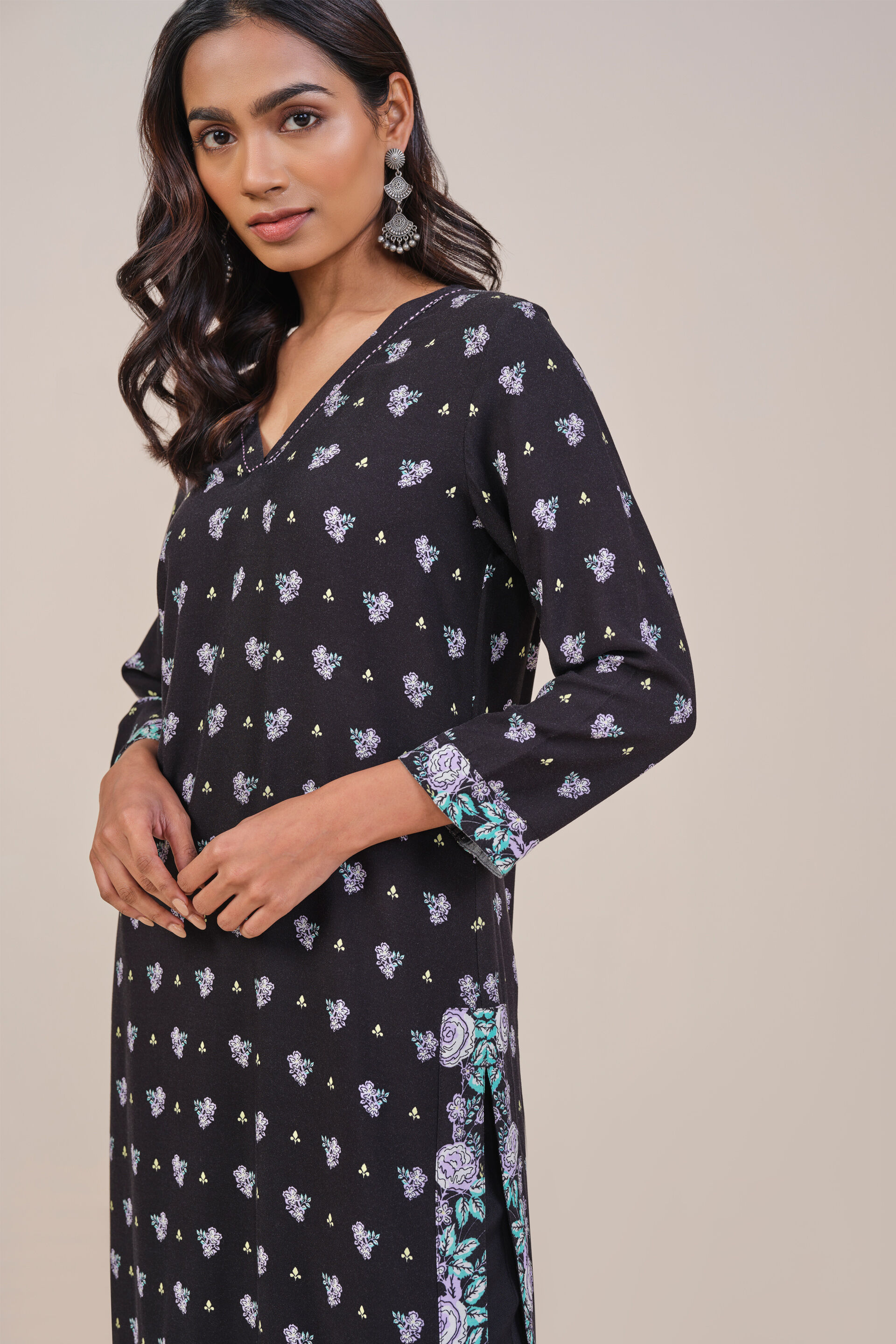 Black Printed V Neck Kurta, Black, image 4