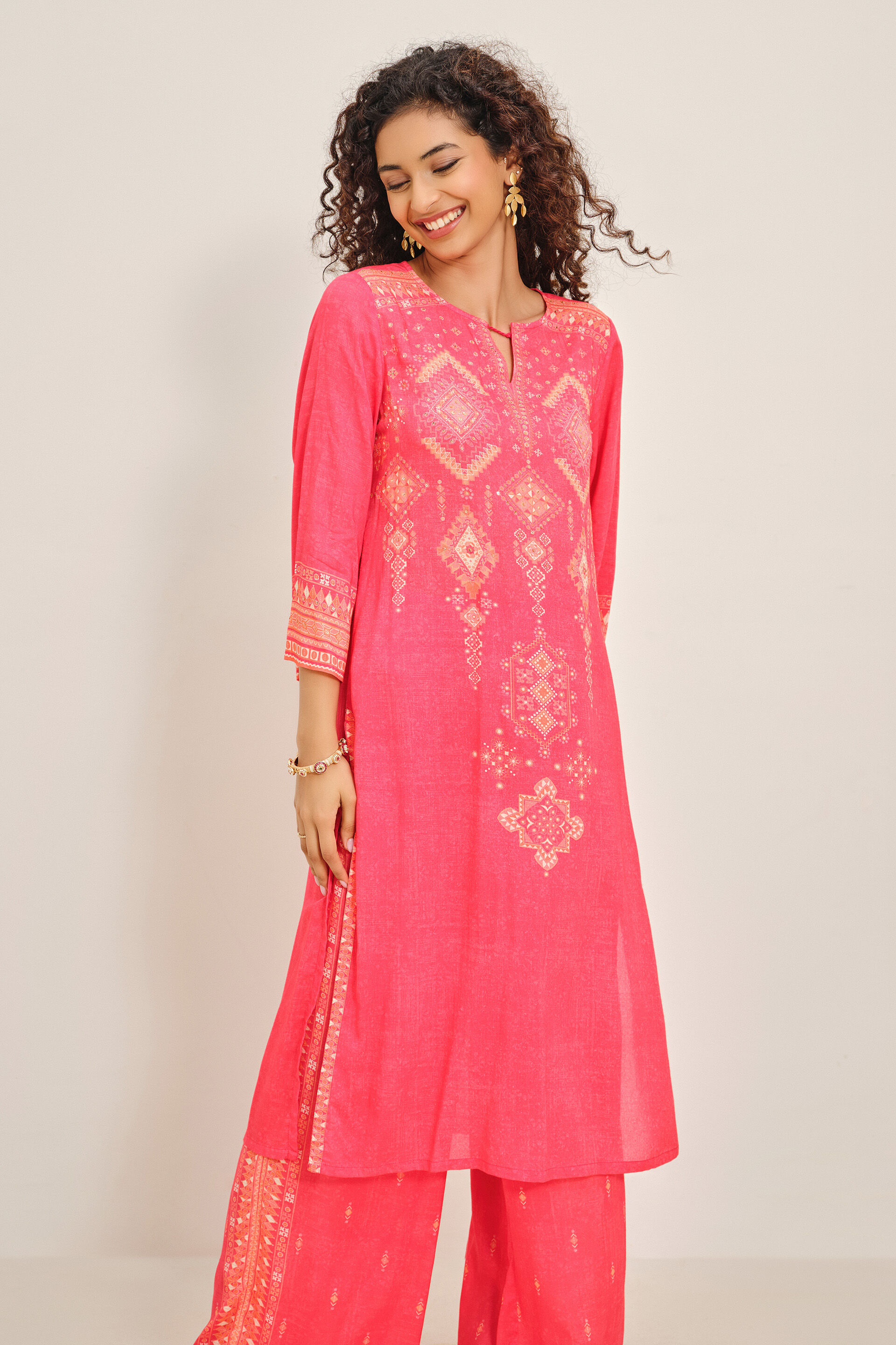 Fida-on-Fuchsia Kurta Set, Fuschia, image 2