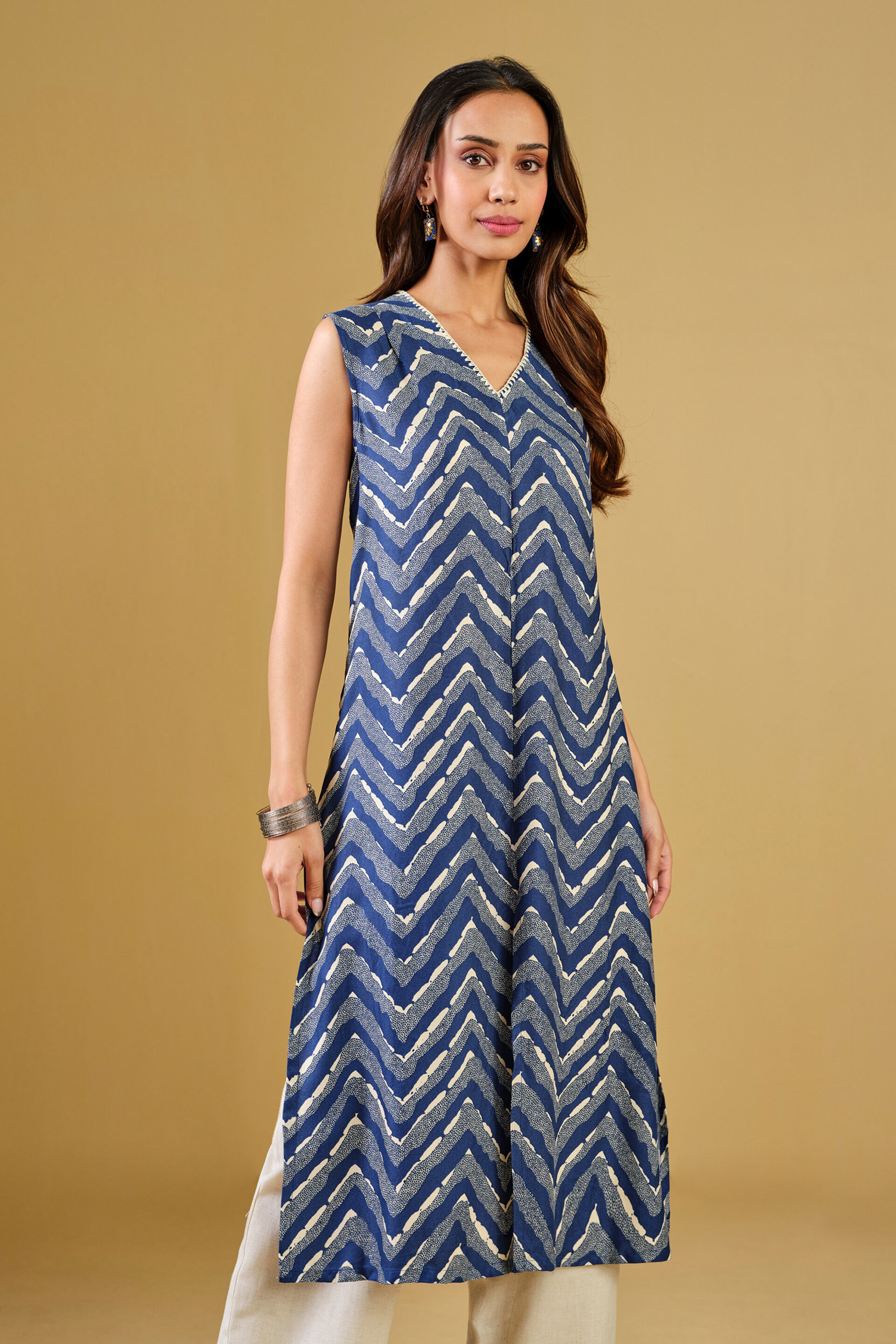 Abstract Print Blue Viscose Kurta, Blue, image 5